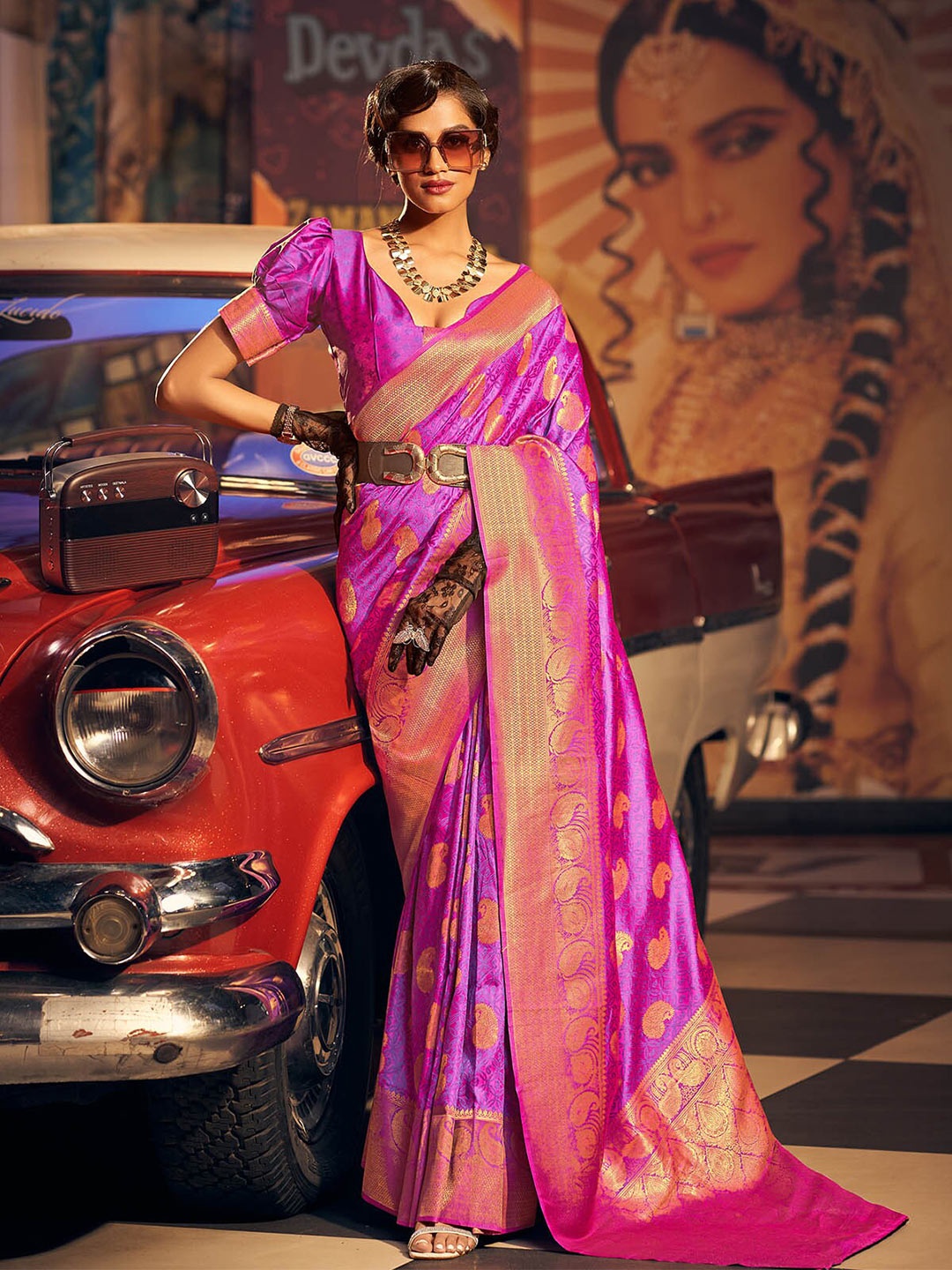 

ODETTE Woven Design Zari Saree, Pink