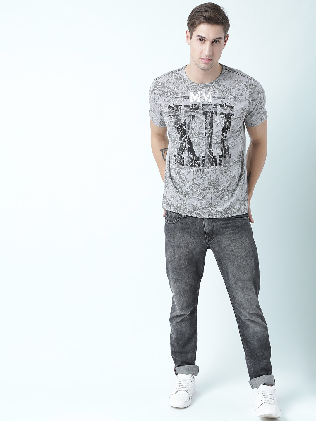 

Huetrap Men Grey Melange Printed Round Neck T-shirt