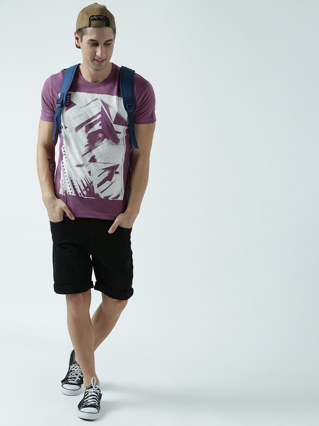 

Huetrap Men Purple Printed Round Neck T-shirt