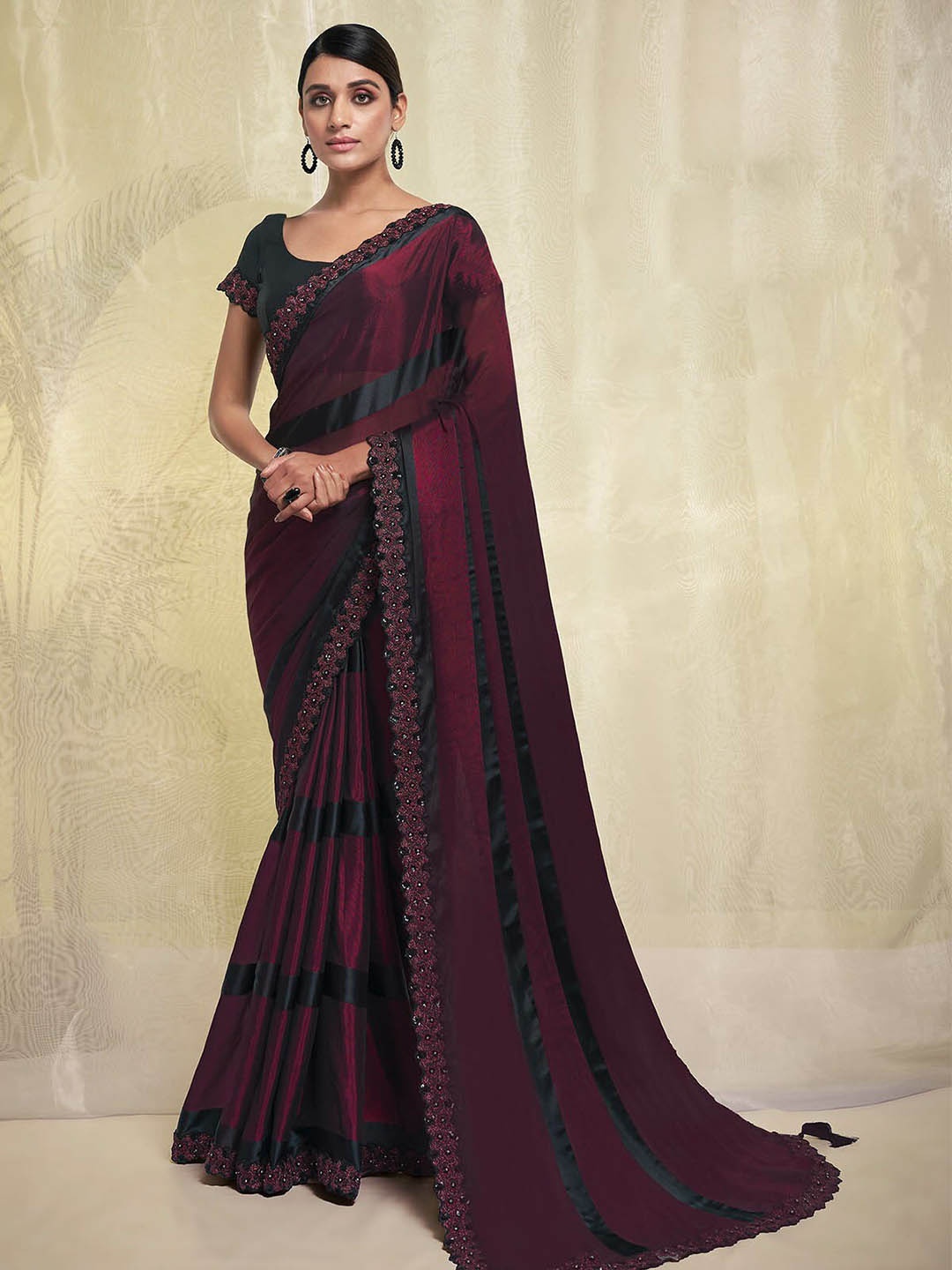 

ODETTE Striped Embroidered Saree, Maroon