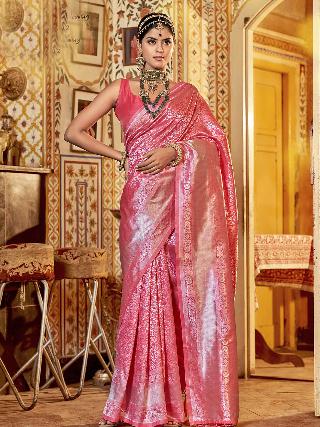 

ODETTE Ethnic Motifs Woven Design Zari Saree, Pink