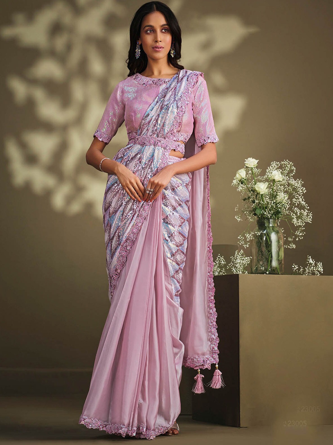

ODETTE Embellished Sequinned Silk Blend Saree, Pink