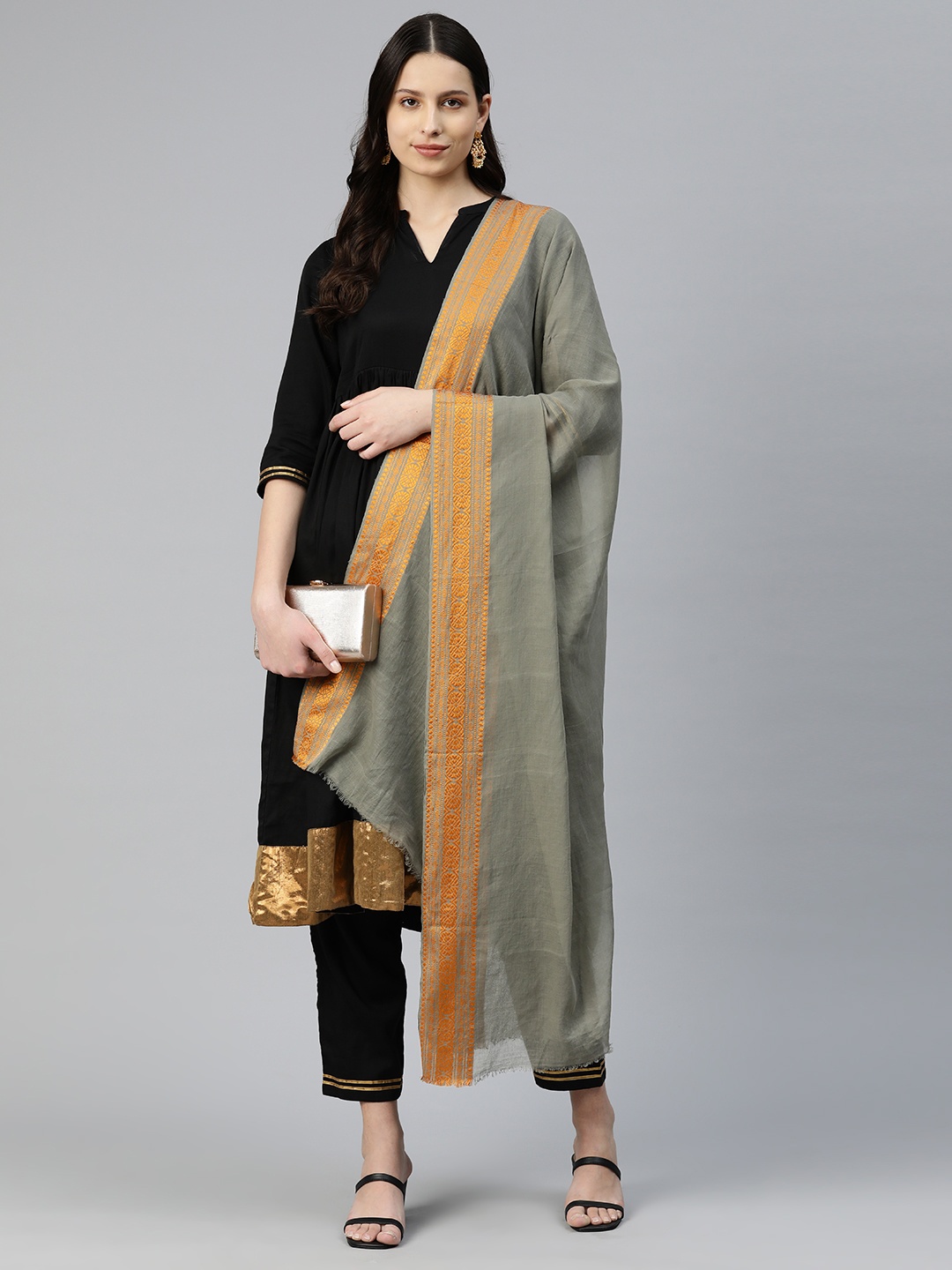 

ArtEastri Handloom Cotton Jacquard Stole, Grey