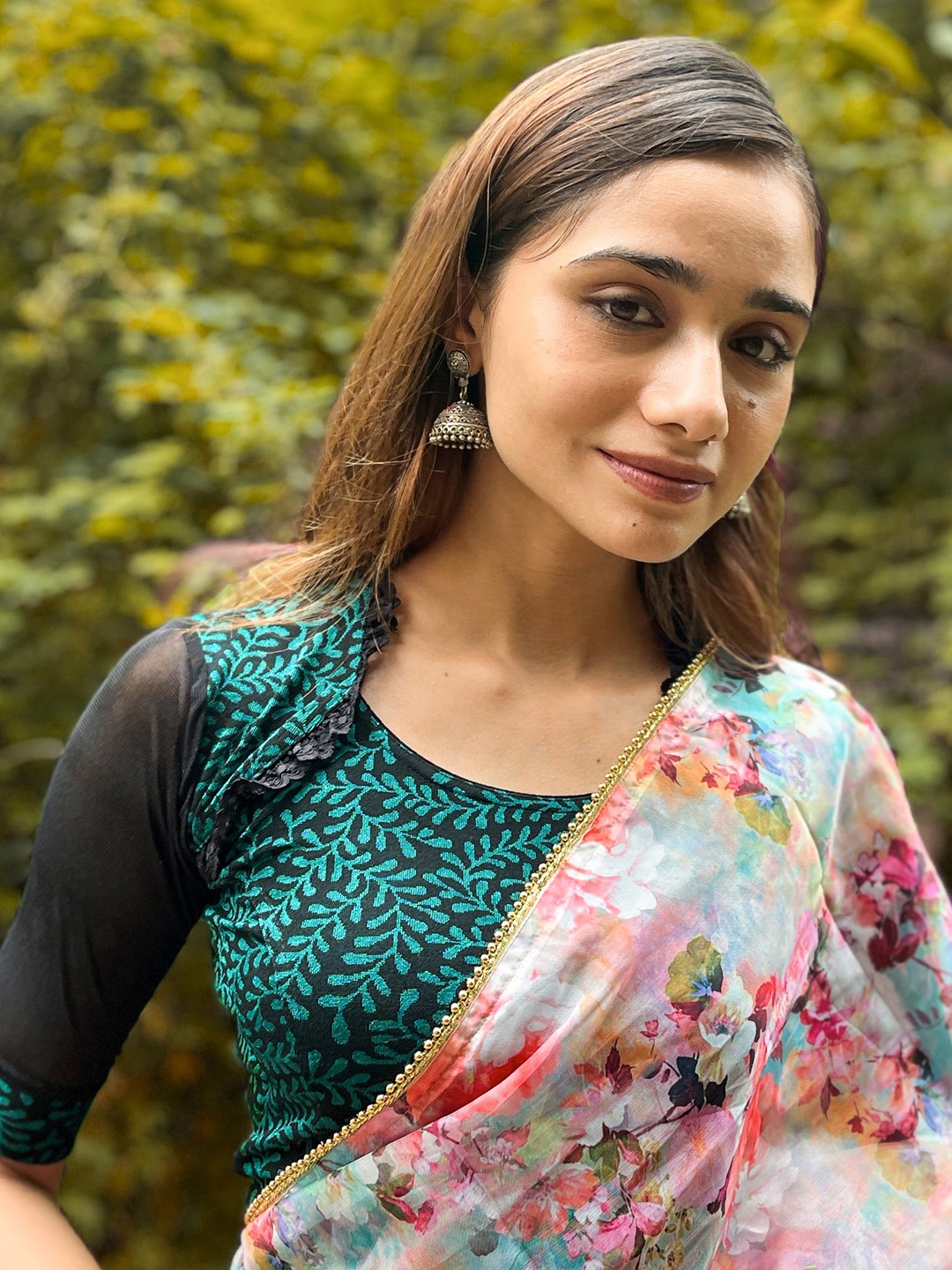 

Bindigasm's Advi Printed Lace Collar Stretchable Blouse, Green