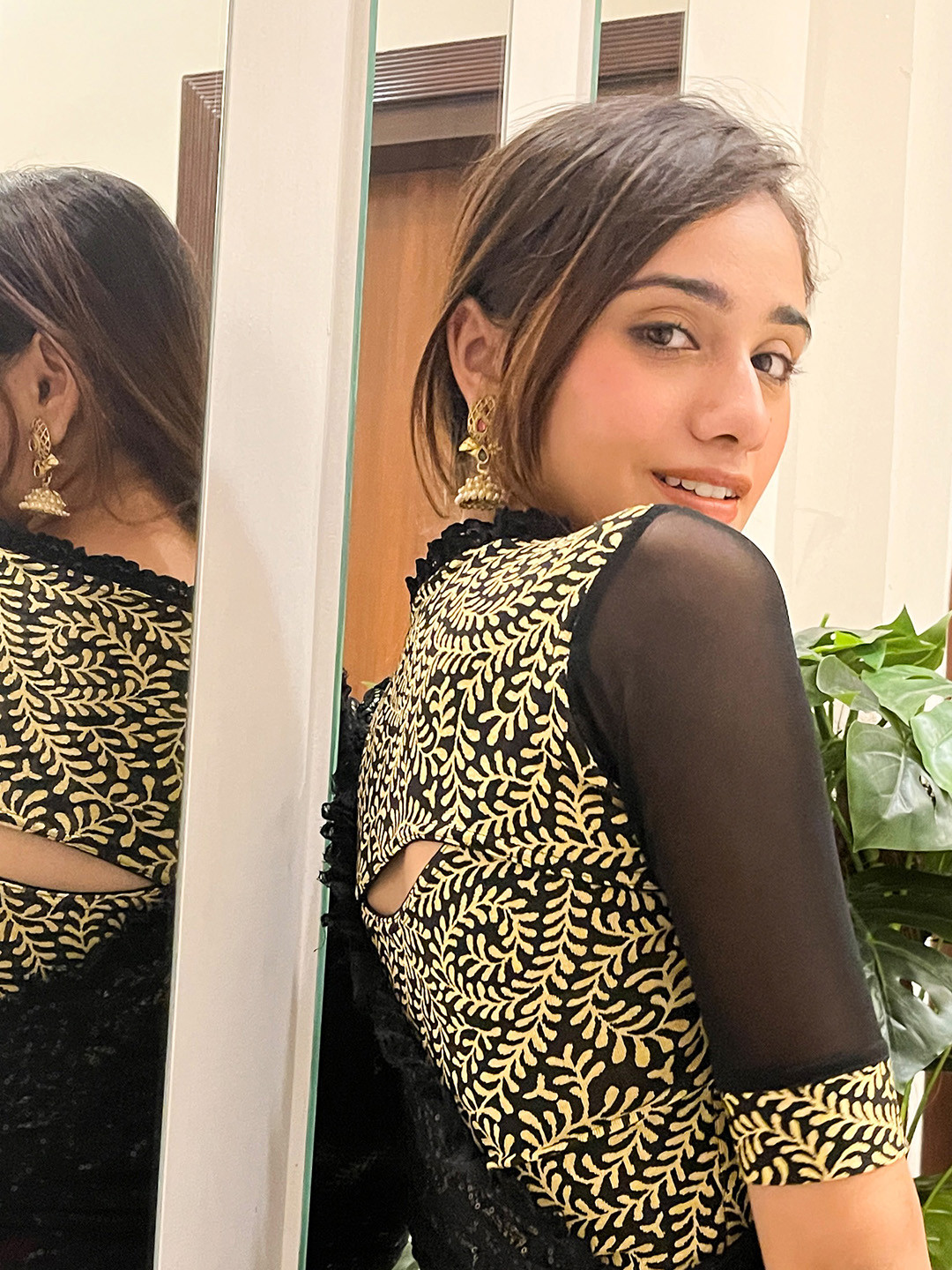 

Bindigasm's Advi Lace Collar Detail Printed Saree Blouse, Beige