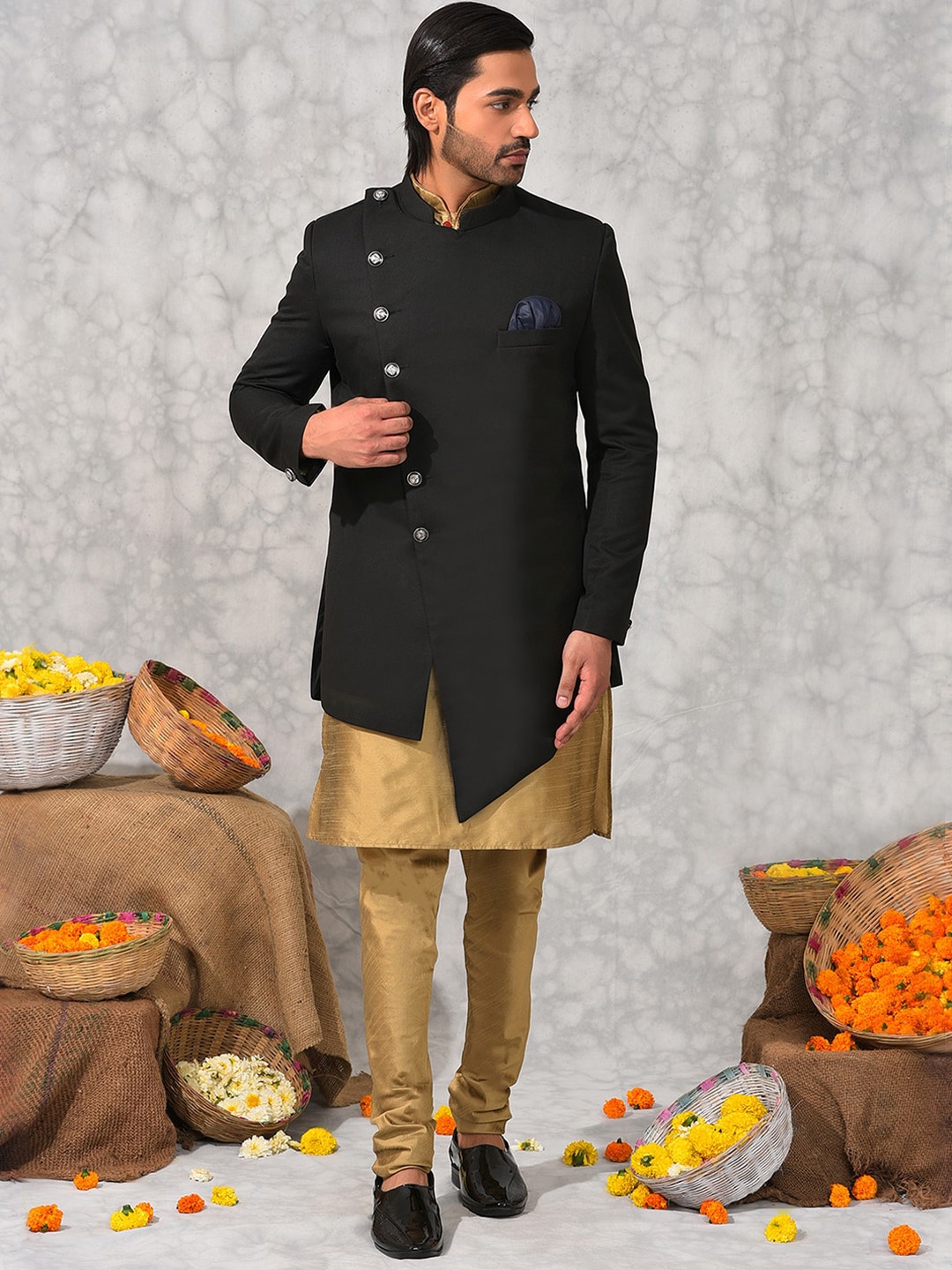

Hangup Mandarin Collar Sherwani Set, Black