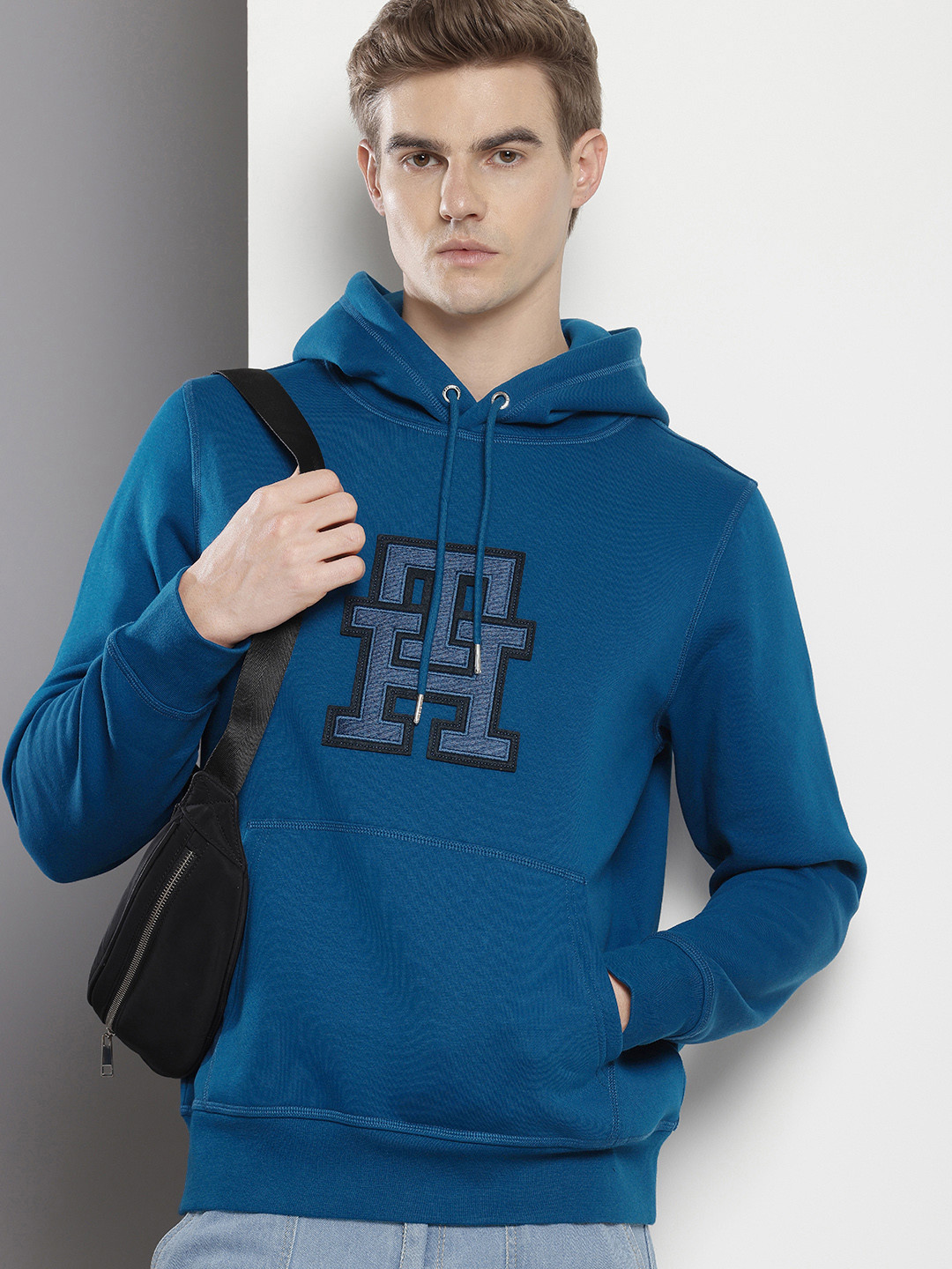 

Tommy Hilfiger Brand Logo Embroidered Hooded Sweatshirt, Navy blue