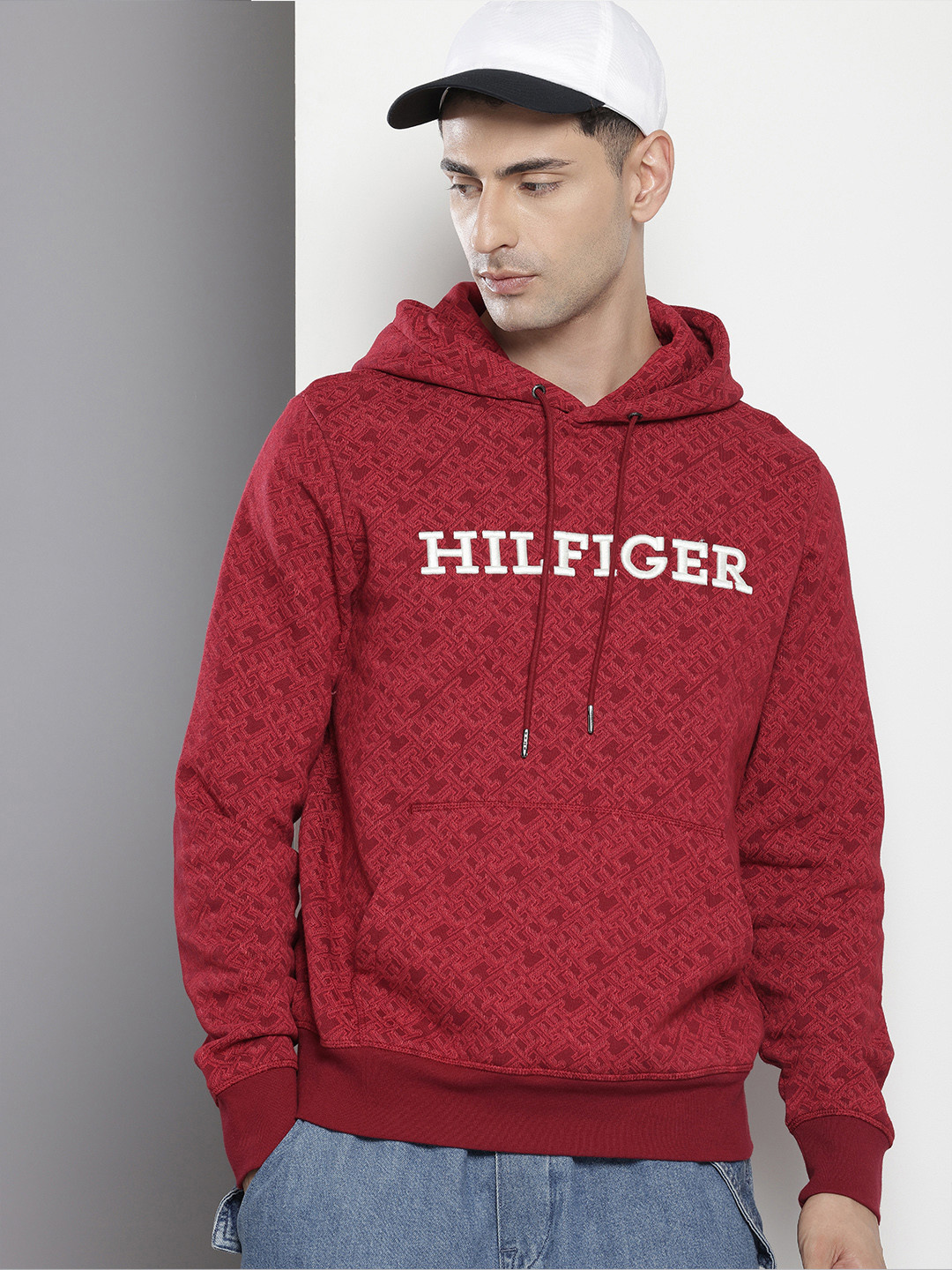 

Tommy Hilfiger Brand Logo Embroidered Hooded Sweatshirt, Maroon