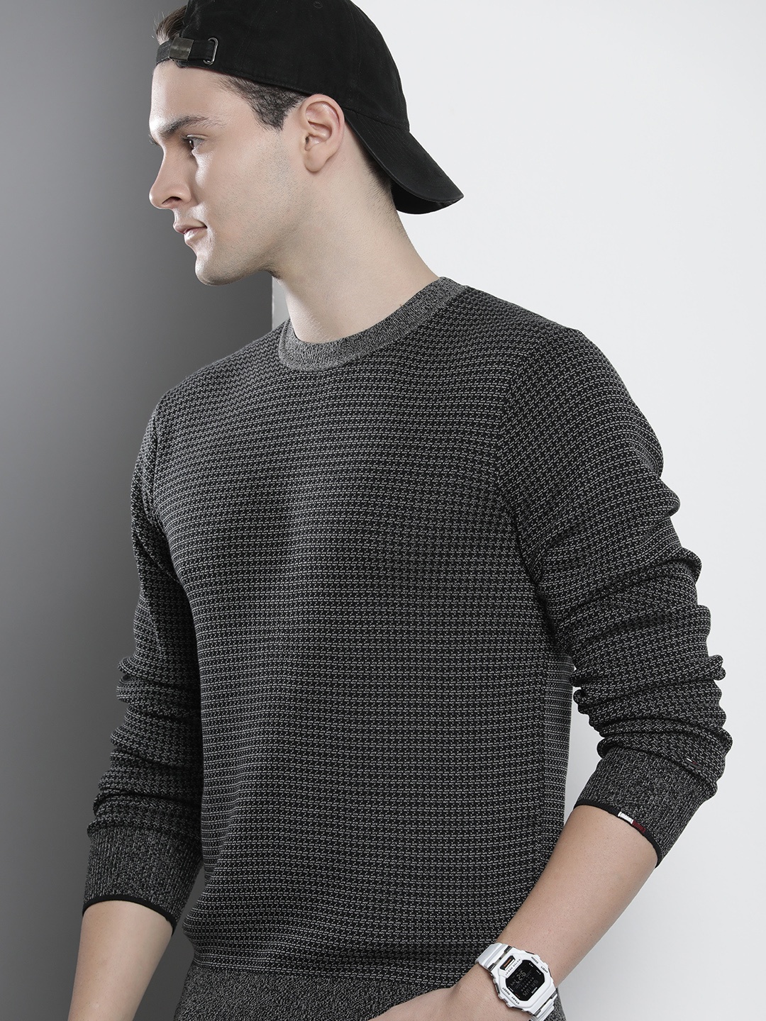 

Tommy Hilfiger Men Pure Cotton Self Design Pullover, Black