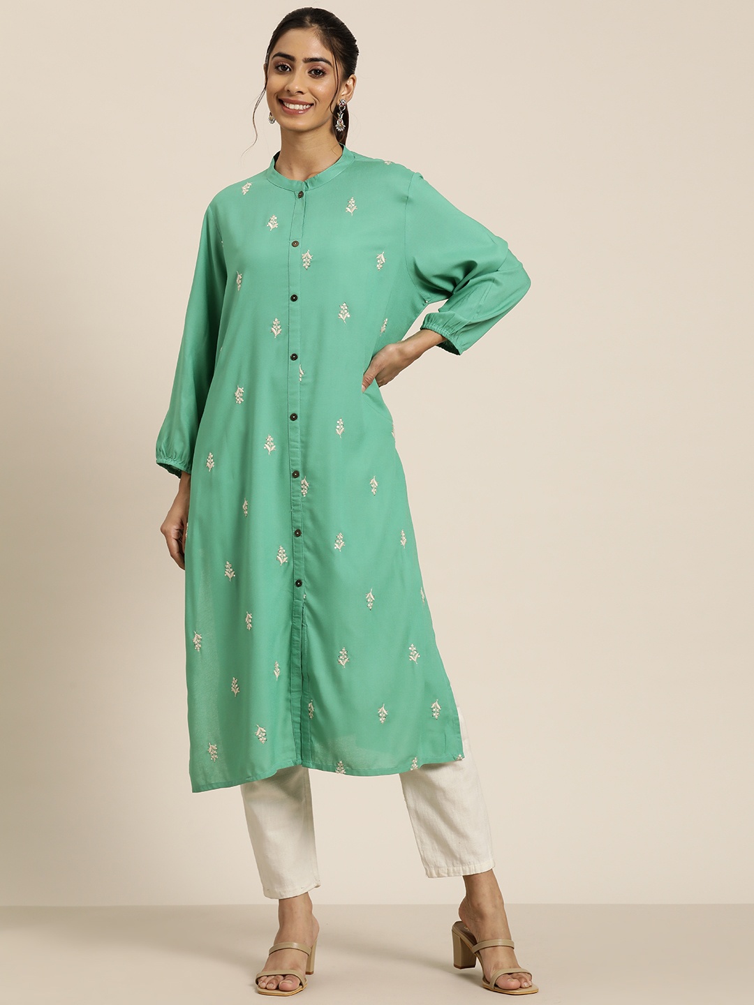 

HERE&NOW Women Floral Embroidered Sequinned Kurta, Sea green