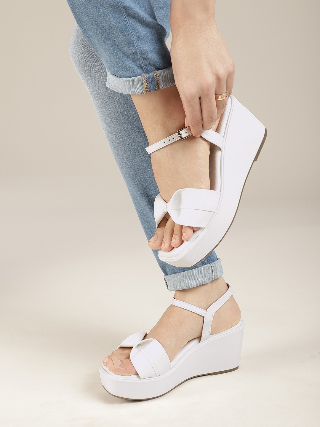 

FOREVER 21 PU Flatform Heels, White
