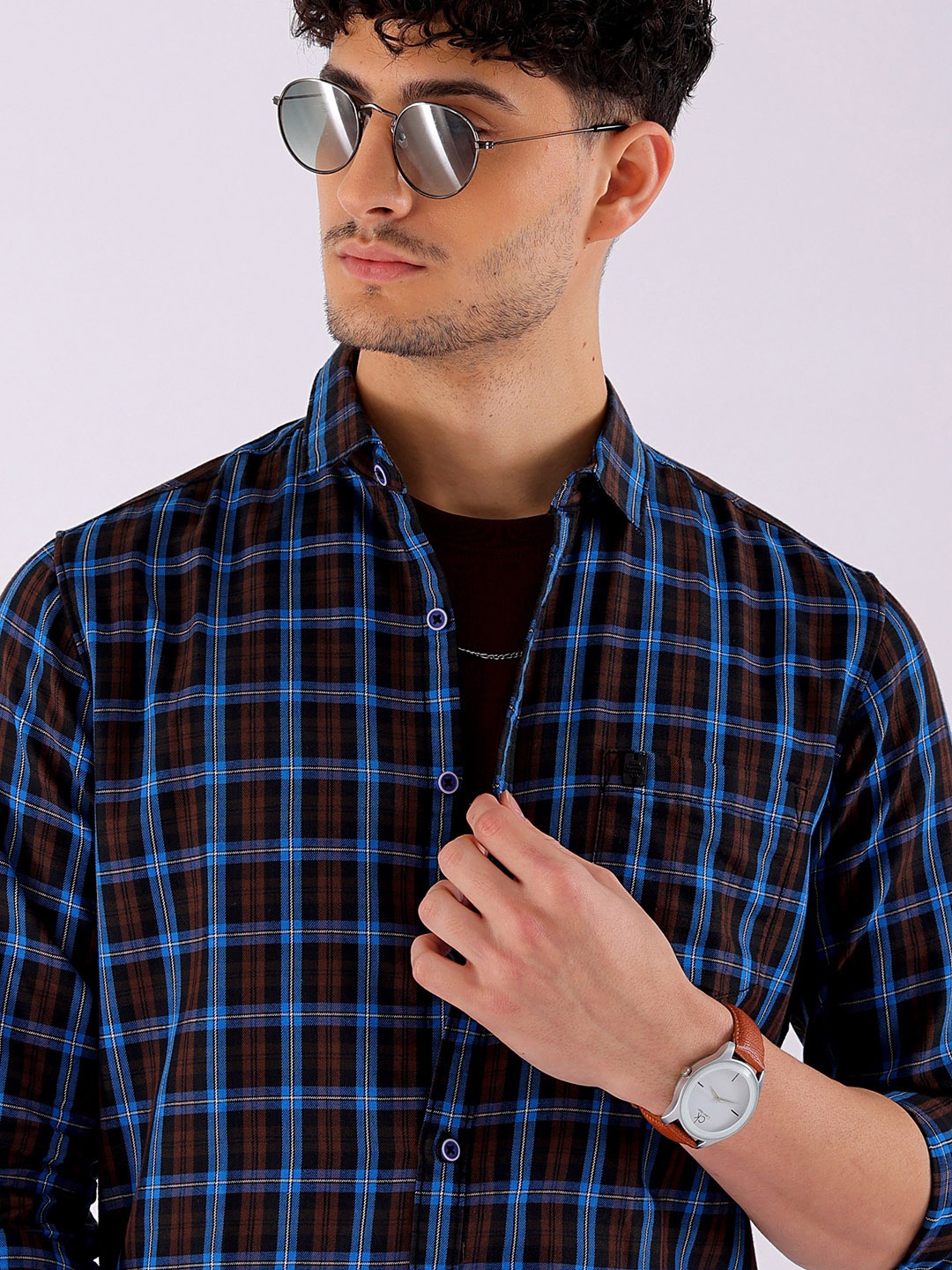 

The Indian Garage Co Men Opaque Checked Casual Shirt, Navy blue