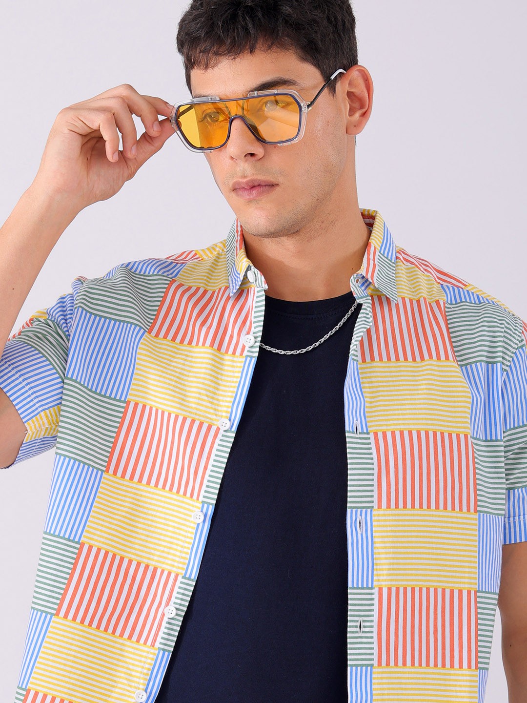 

The Indian Garage Co Men Slim Fit Multi Striped Casual Shirt