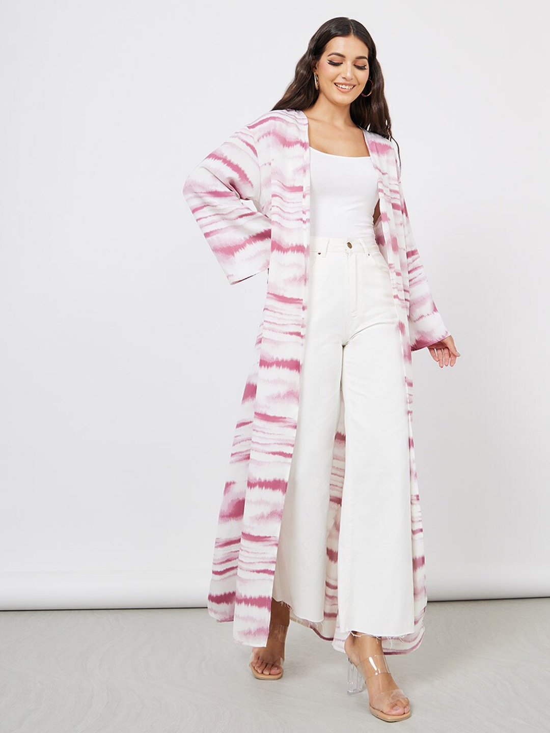 

Styli Tie and Dye Printed Longline Open Front Shrug, White