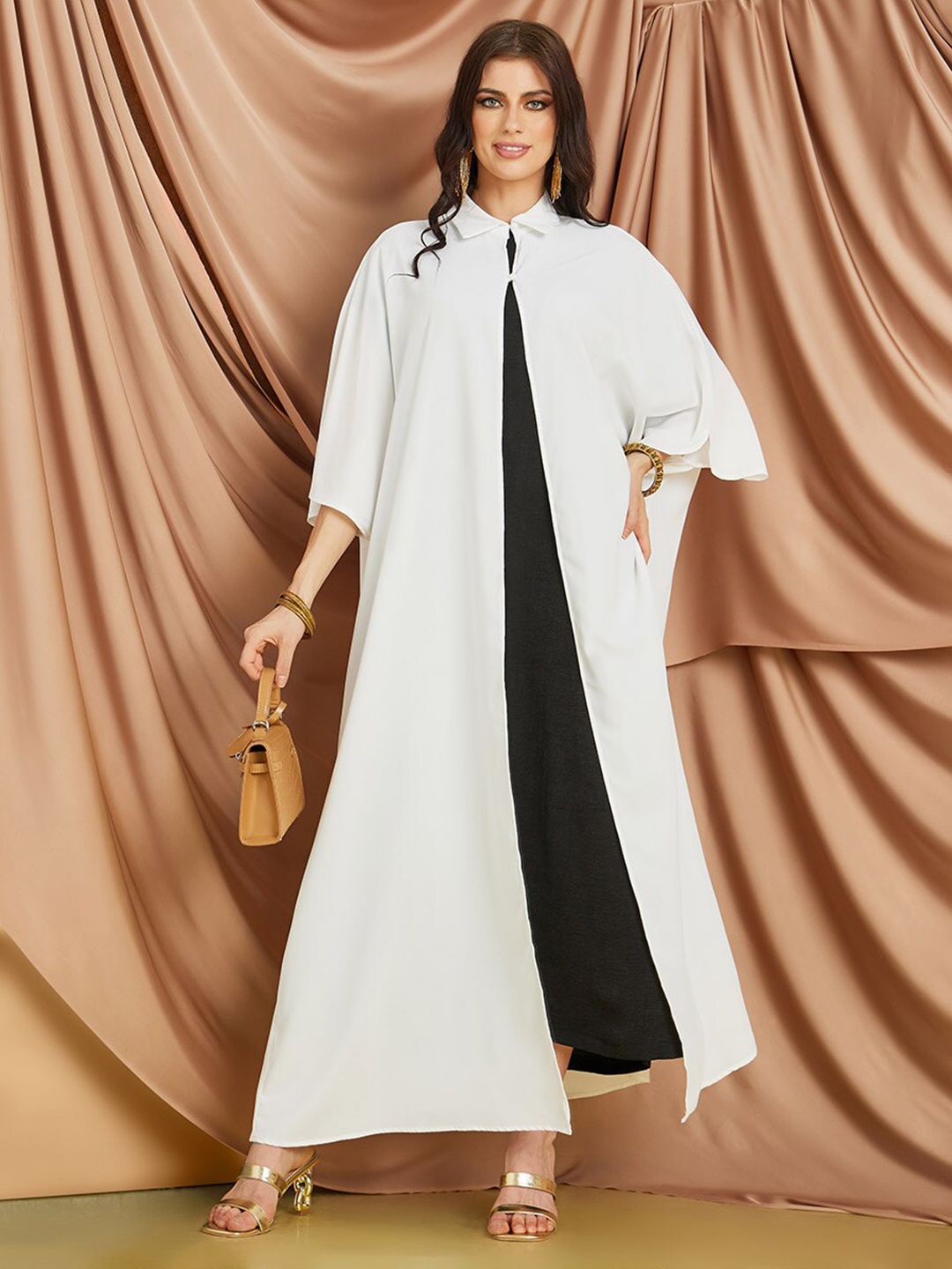 

Styli Longline Oversized Kimono Sleeves Shrug With Collar and Button Detail, White