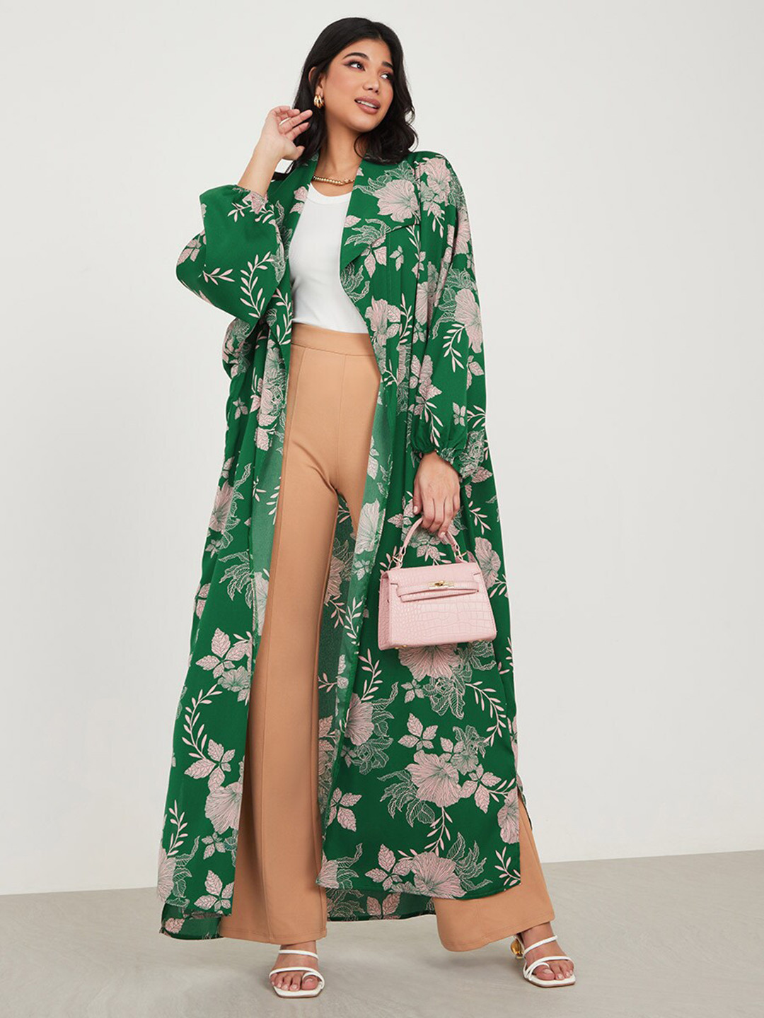 

Styli Floral Printed Longline Oversized Puff Sleeves Open Front Shrug, Green