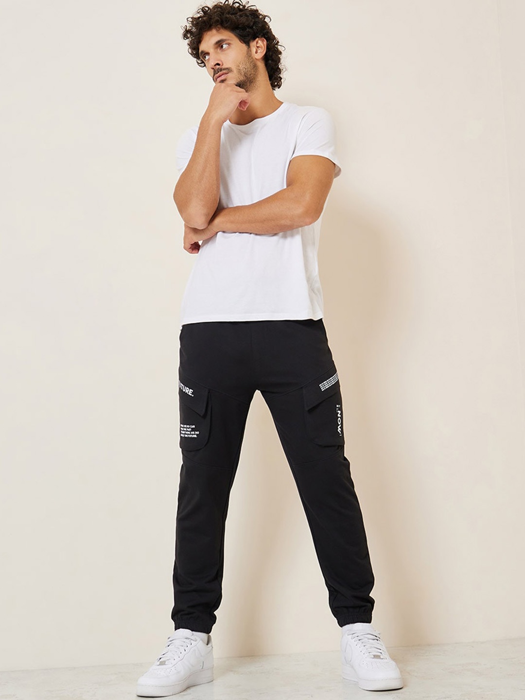 

Styli Men Slim Fit Cargo Joggers, Black