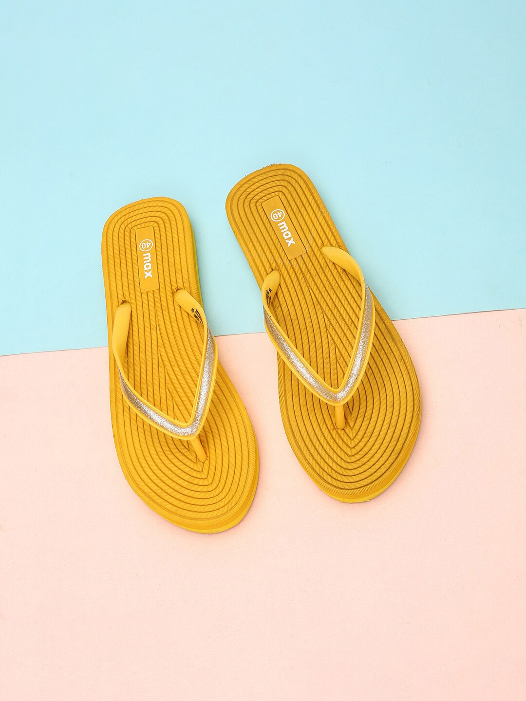 

max Women Textured Thong Flip-Flops, Yellow