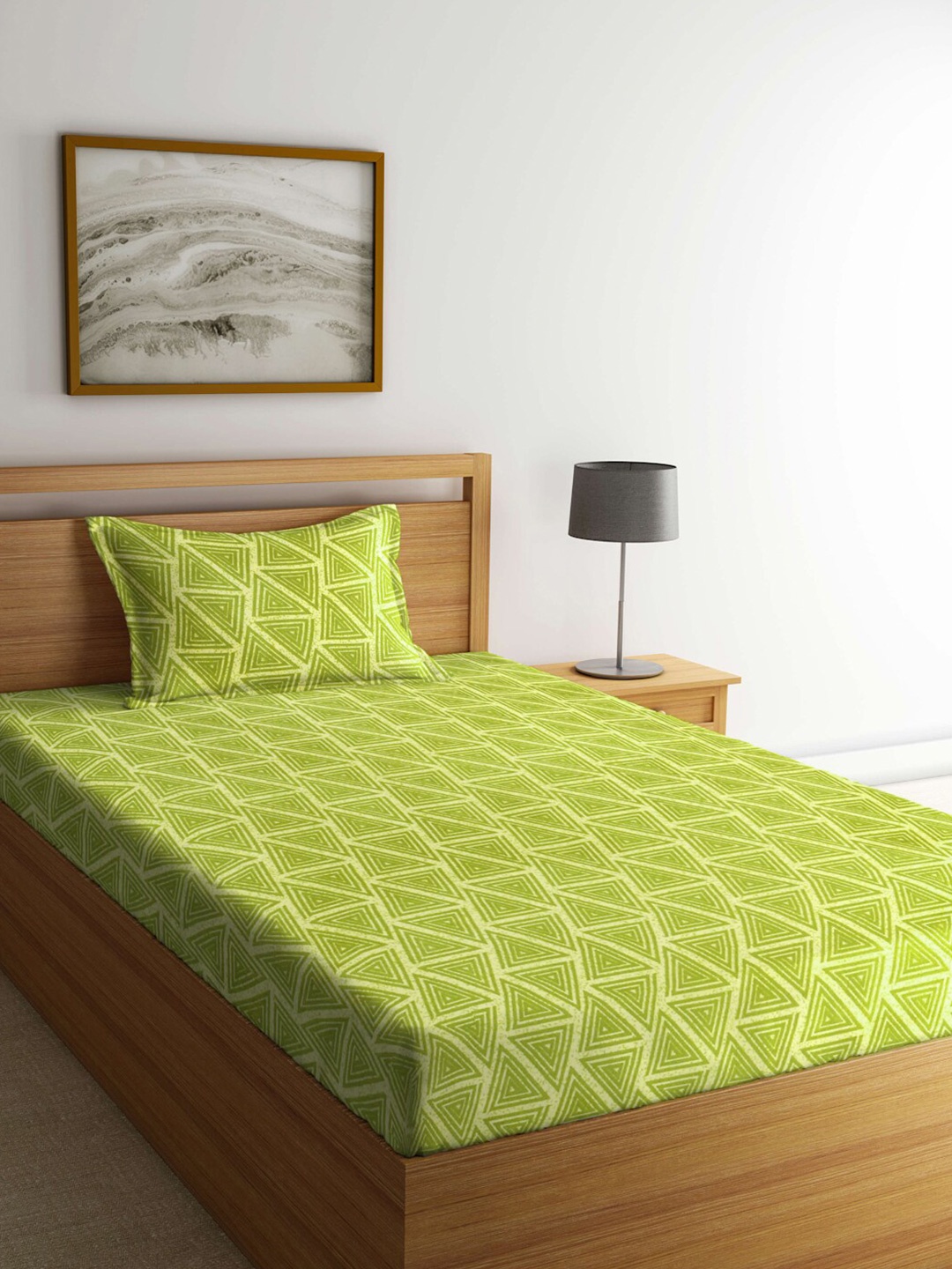 

KLOTTHE Green Geometric Printed 300 TC Single Bedsheet With 2 Pillow Cover