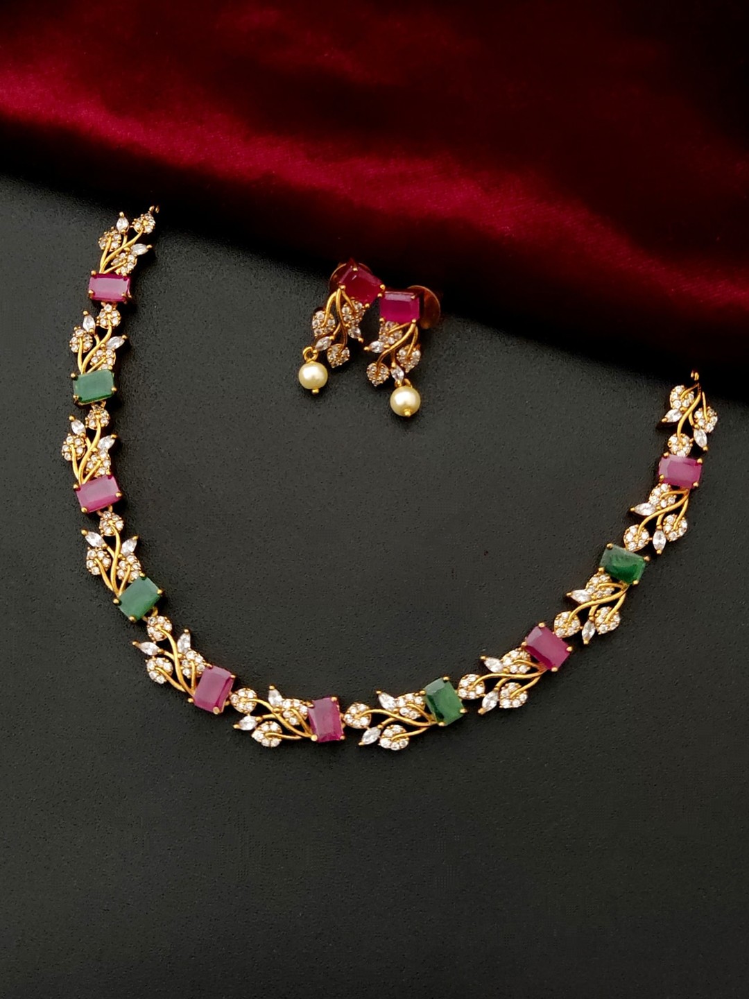 

Pihtara Jewels Gold-Plated Cubic Zirconia-Studded Jewellery Set