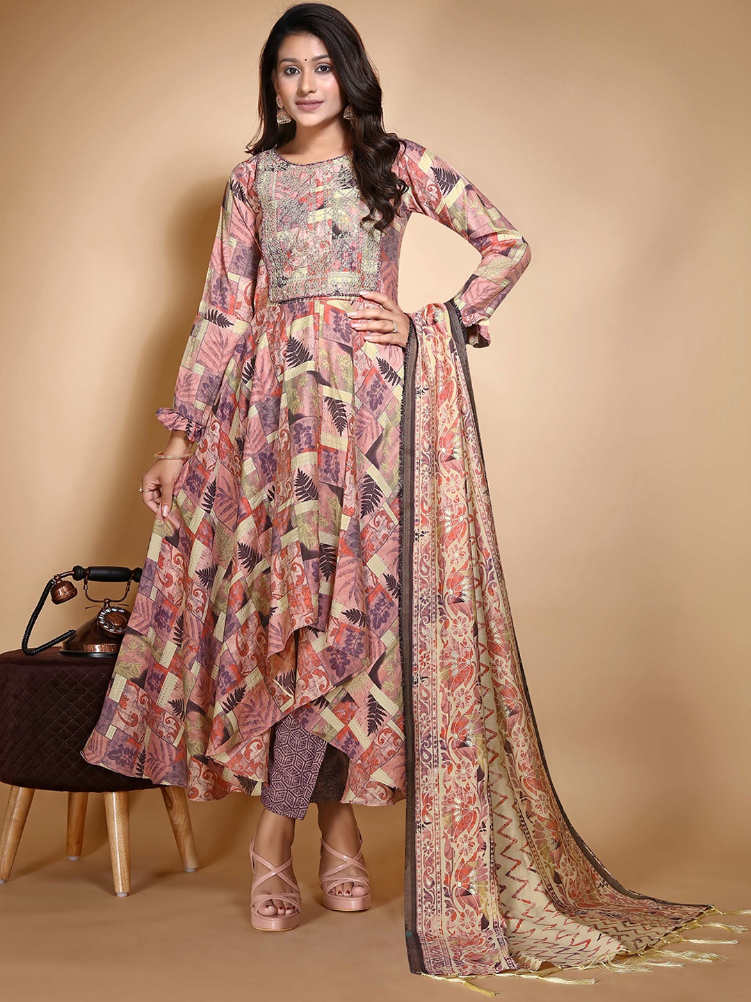

Vidraa Western Store Ethnic Motifs Printed Sequinned Chanderi Cotton Kurta with Churidar, Pink