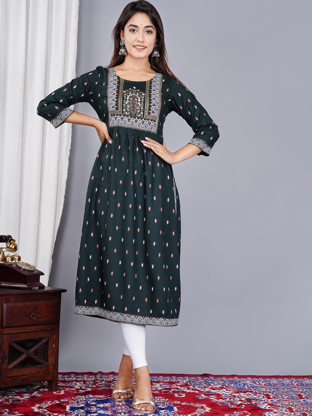 

SkyaSia Ethnic Motifs Printed & Embroidered A-Line Kurta, Green