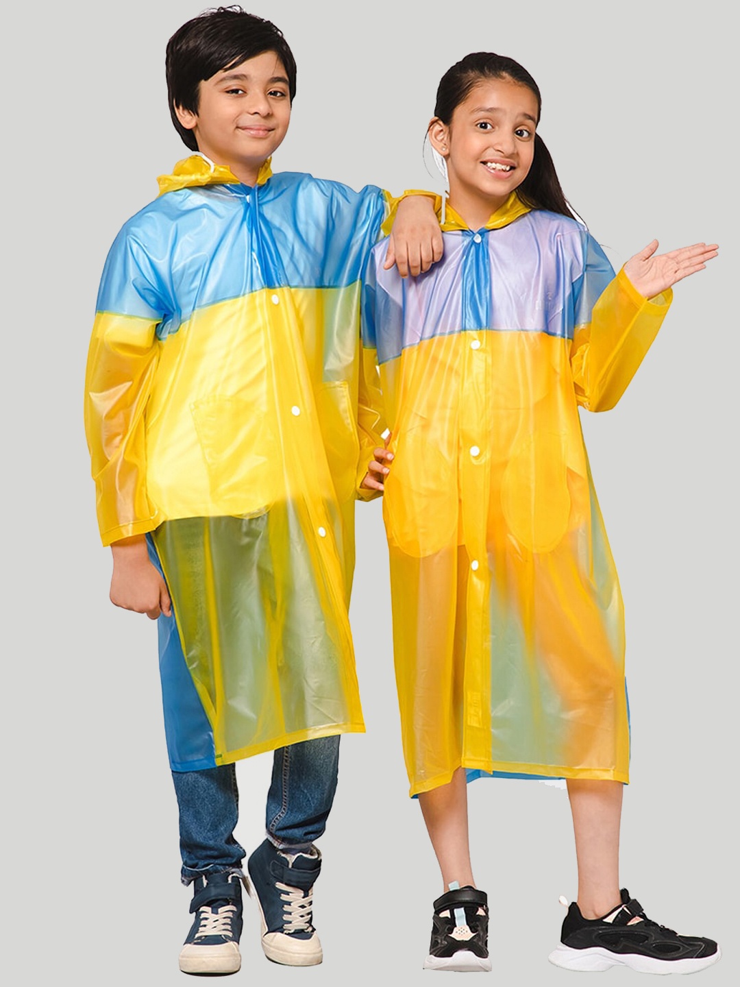 

THE CLOWNFISH Puddle Jumper Kids Colourblocked Waterproof Raincoat With Adjustable Hood, Yellow