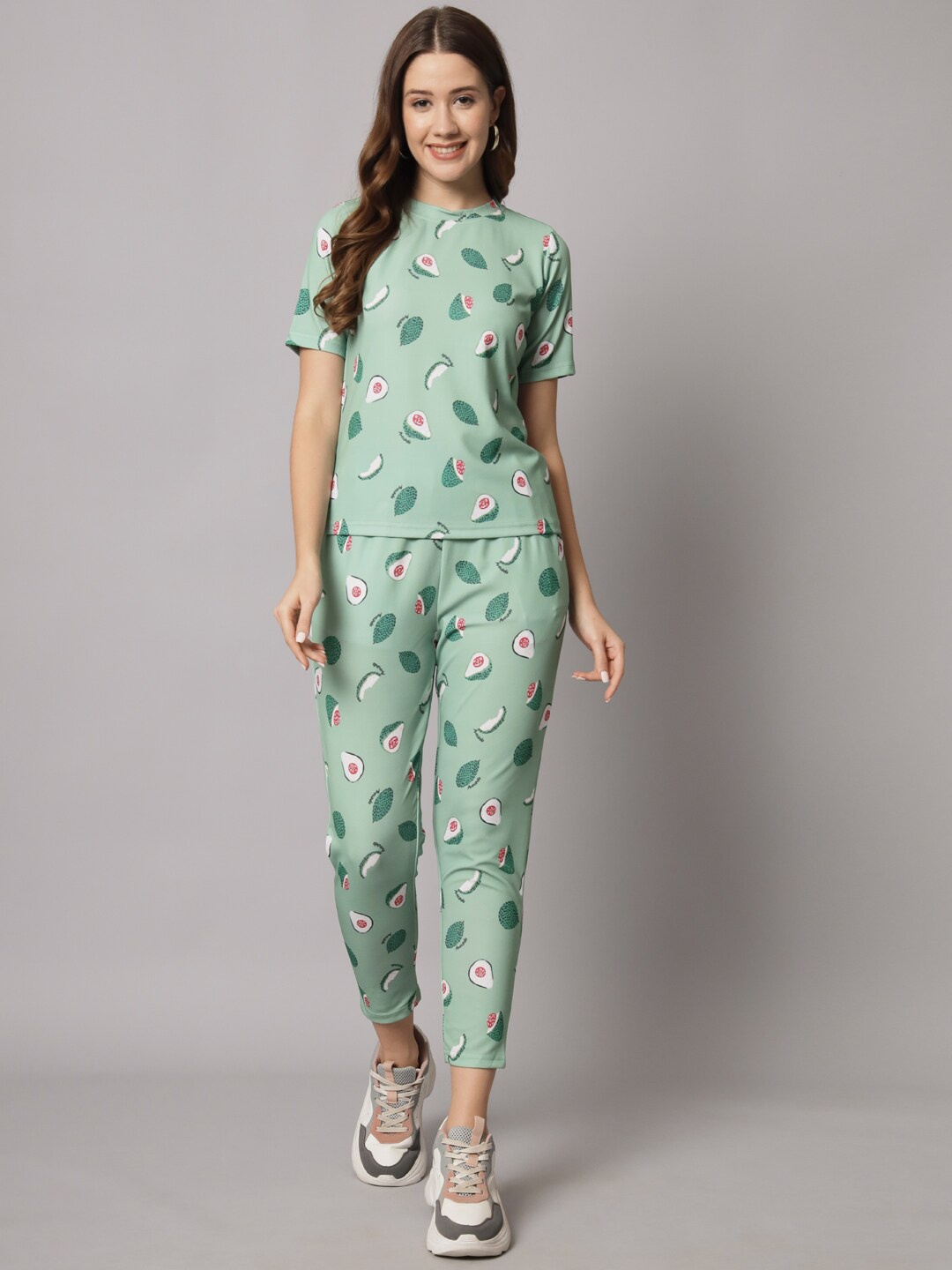 

KALINI Printed Relaxed-Fit T-shirt With Trousers, Green