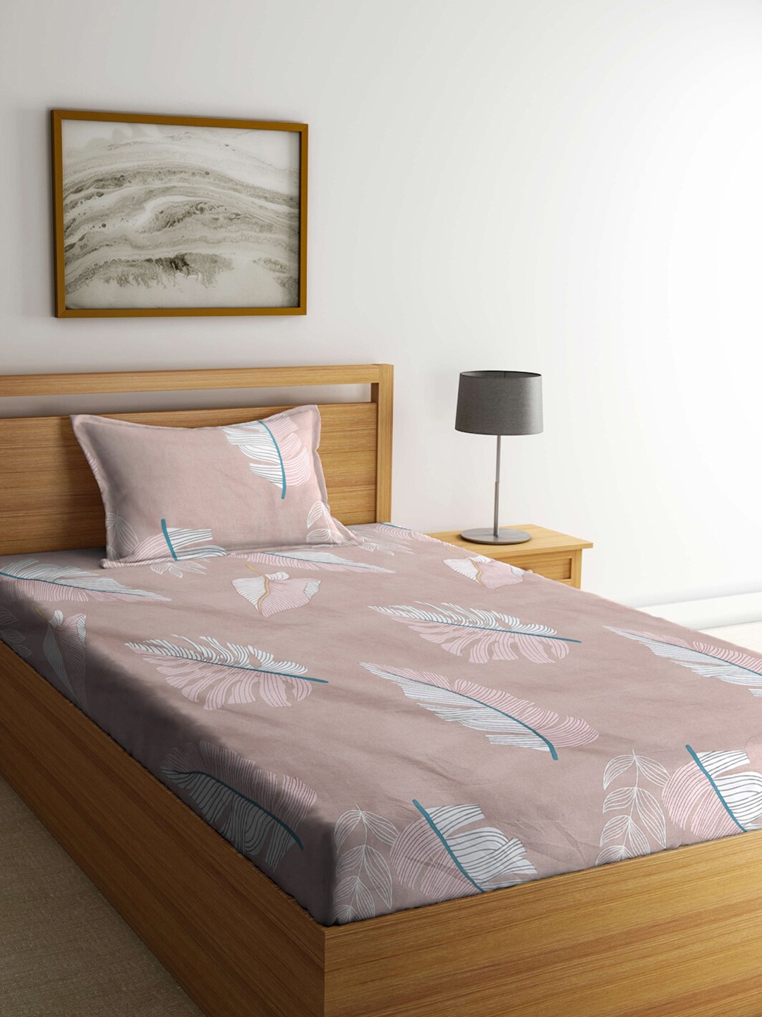 

KLOTTHE Peach-Colored & White Printed 300 TC Fitted Single Bedsheet & Pillow Cover