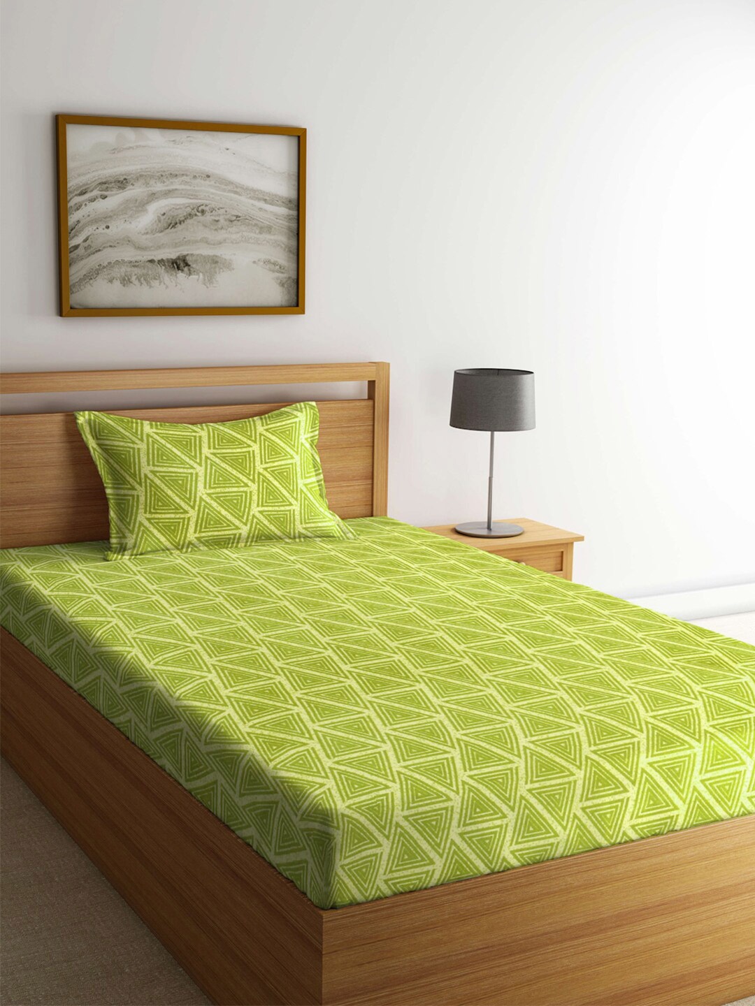 

KLOTTHE Green Geometric Printed 300 TC Fitted Single Bedsheet & Pillow Cover