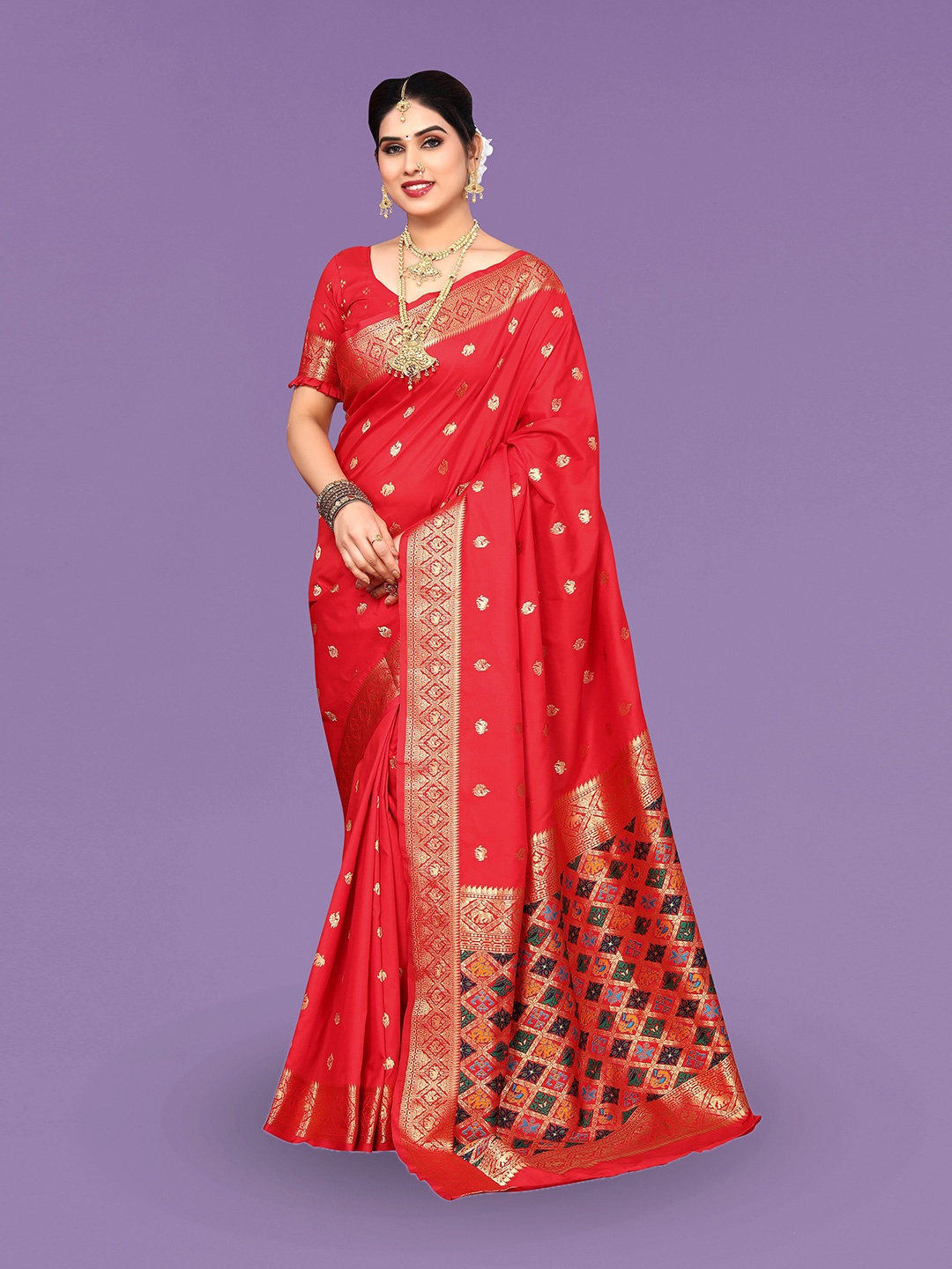 

Ekta Textiles Woven Design Zari Pure Silk Celebrity Banarasi Saree, Red