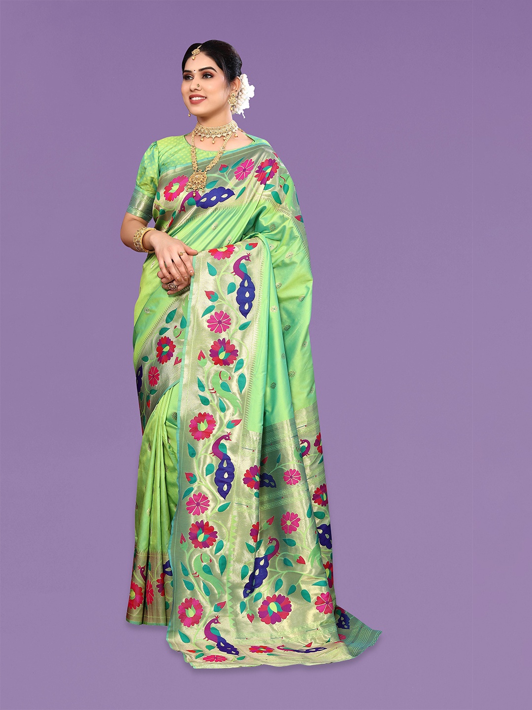

Ekta Textiles Woven Design Zari Pure Silk Celebrity Banarasi Saree, Green
