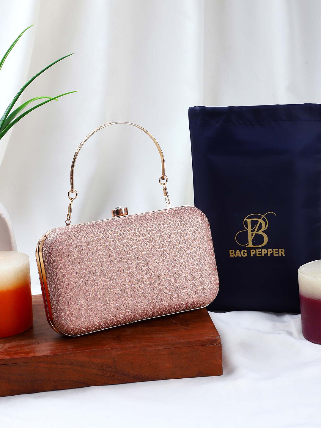 

Bag Pepper Textured Box Clutch With Detachable Chain Sling Strap, Pink