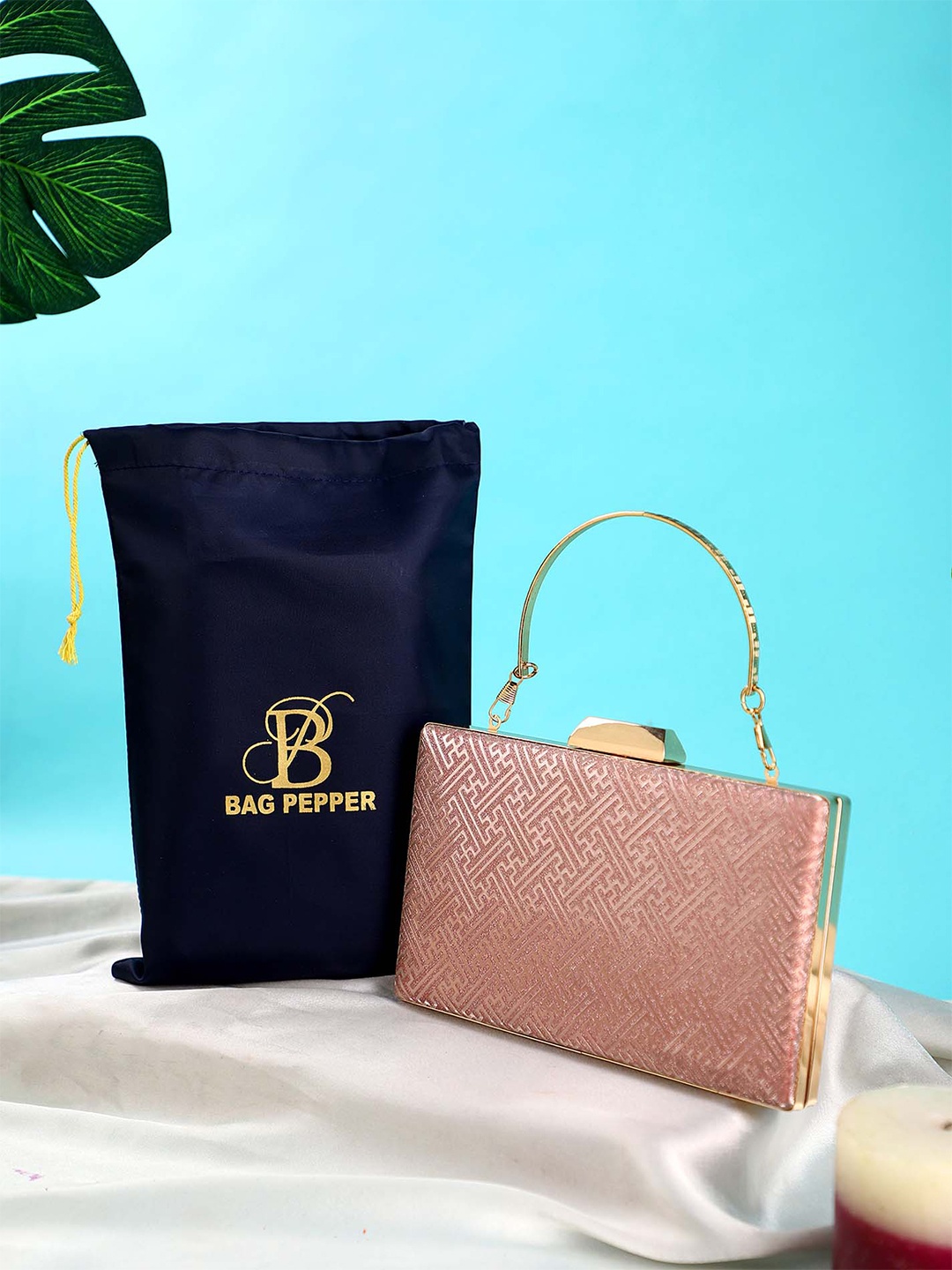 

Bag Pepper Textured Box Clutch With Detachable Chain Sling Strap, Pink