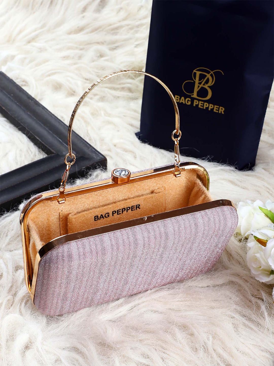 

Bag Pepper Embellished Box Clutch With Detachable Chain Sling Strap, Silver