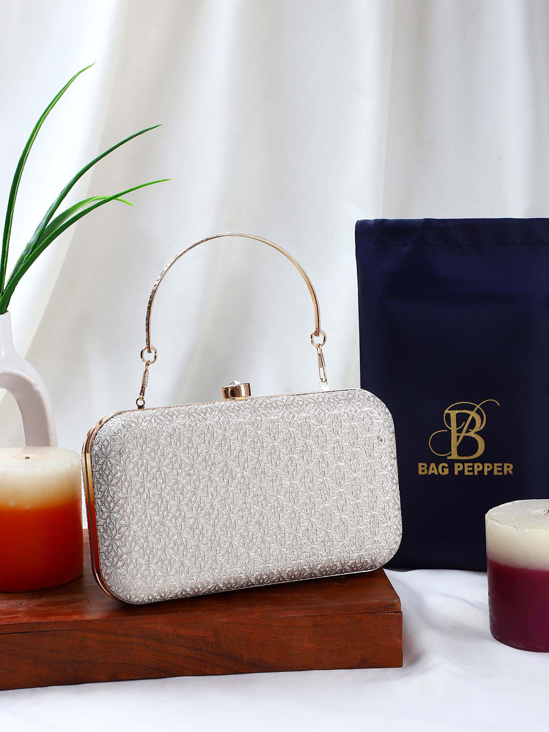 

Bag Pepper Embellished Box Clutch With Detachable Chain Sling Strap, Grey