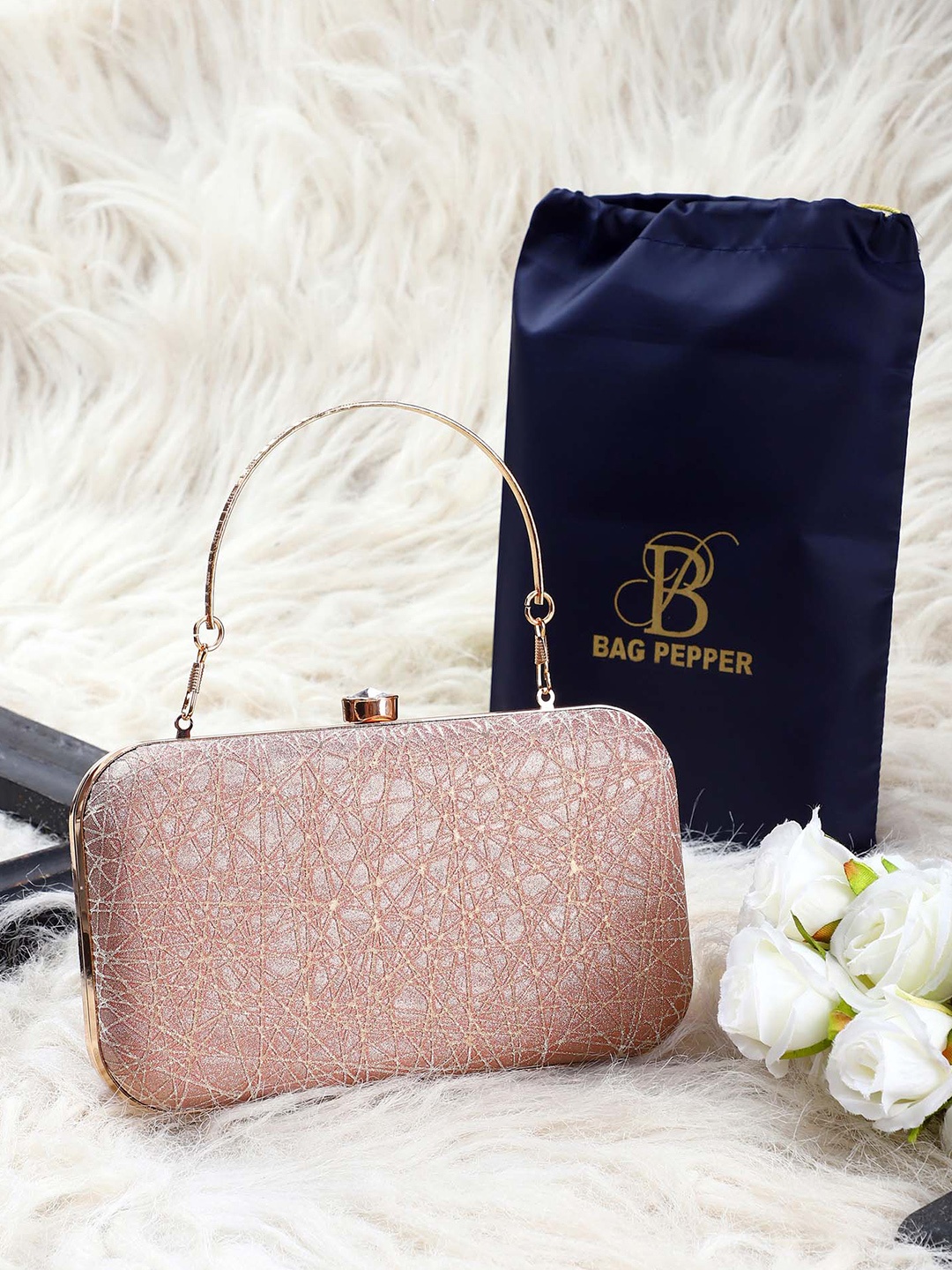 

Bag Pepper Textured Box Clutch, Pink