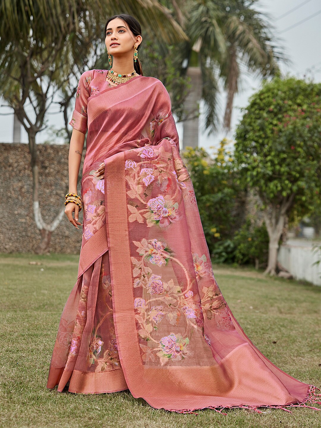 

KARAGIRI Floral Zari Tissue Saree, Pink
