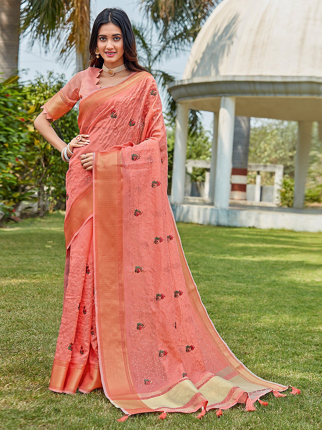 

KARAGIRI Embellished Zari Tissue Saree, Pink