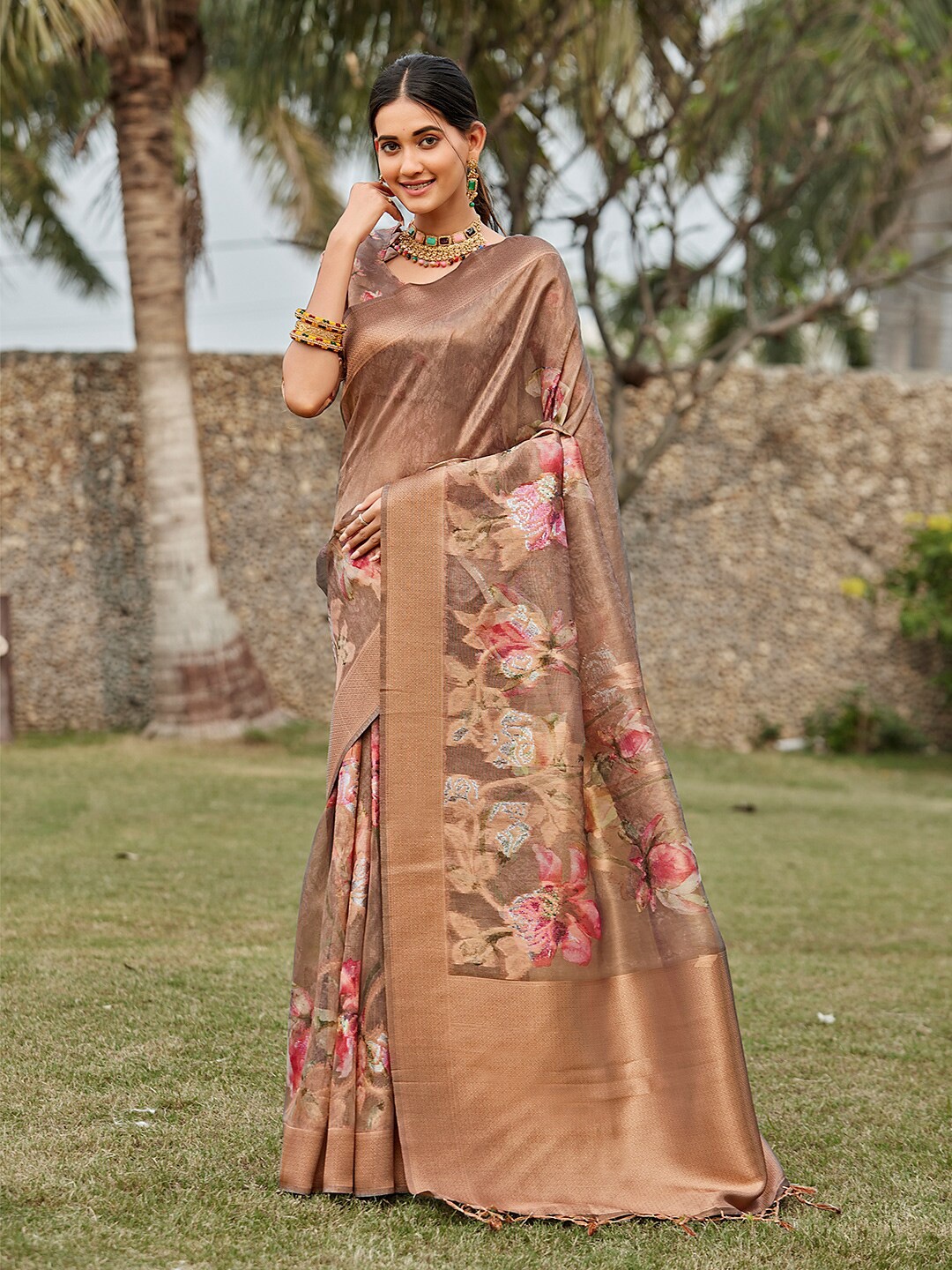 

KARAGIRI Floral Printed Zari Tissue Saree, Brown