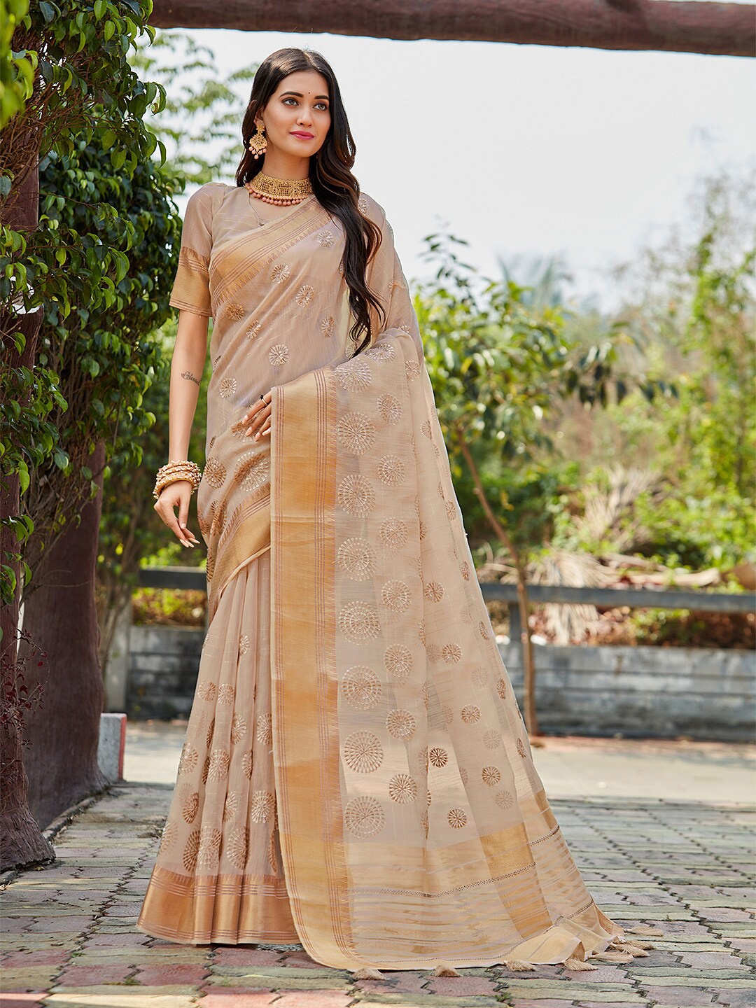 

KARAGIRI Ethnic Motifs Embellished Zari Saree, Beige