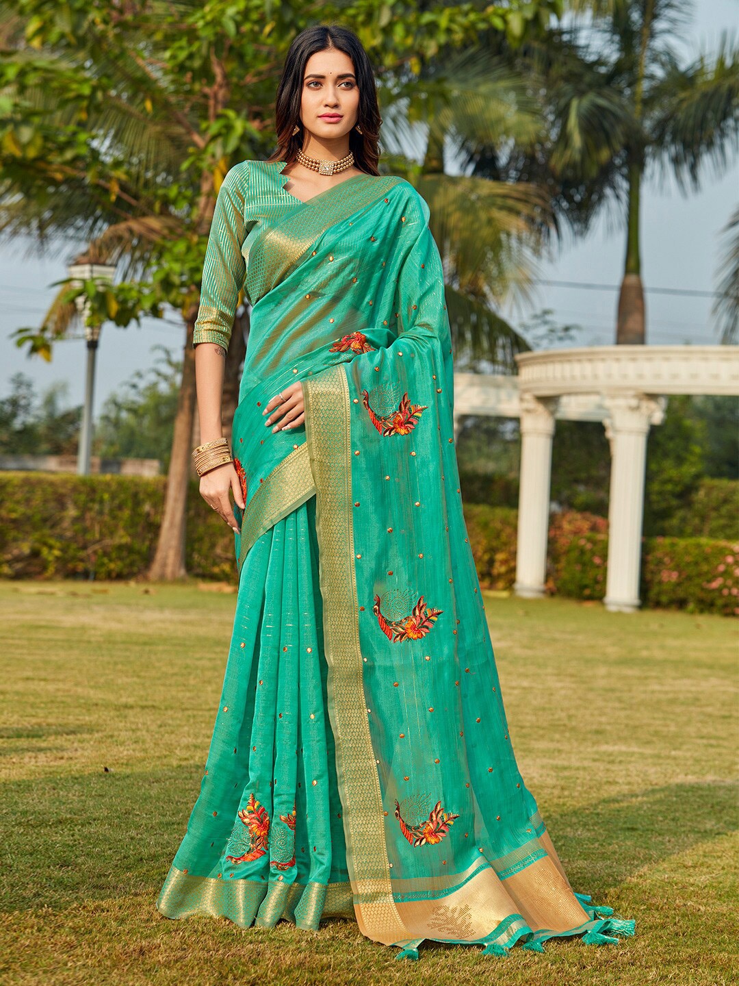 

KARAGIRI Floral Zari Organza Banarasi Saree, Blue