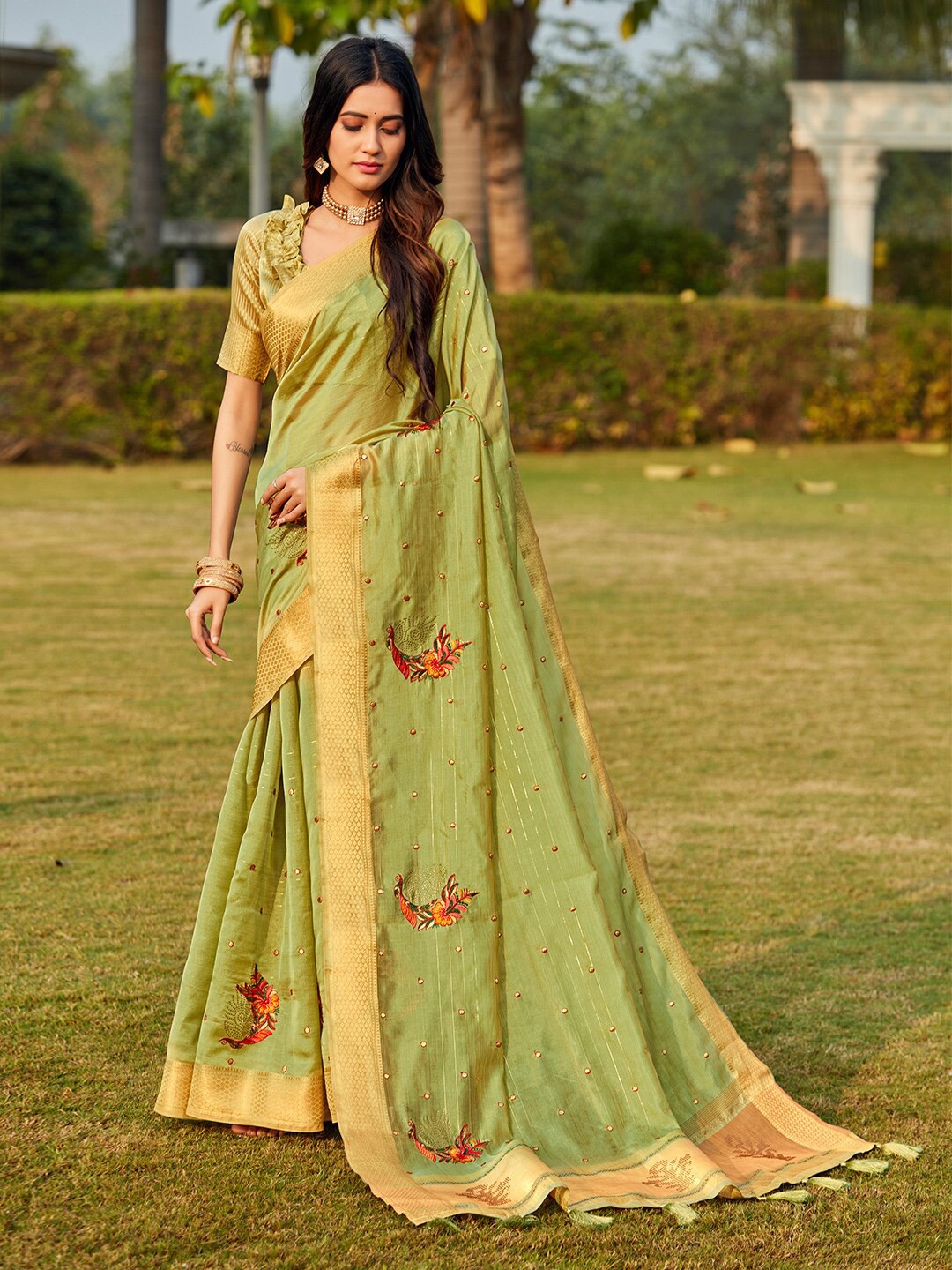 

KARAGIRI Floral Zari Organza Banarasi Saree, Green