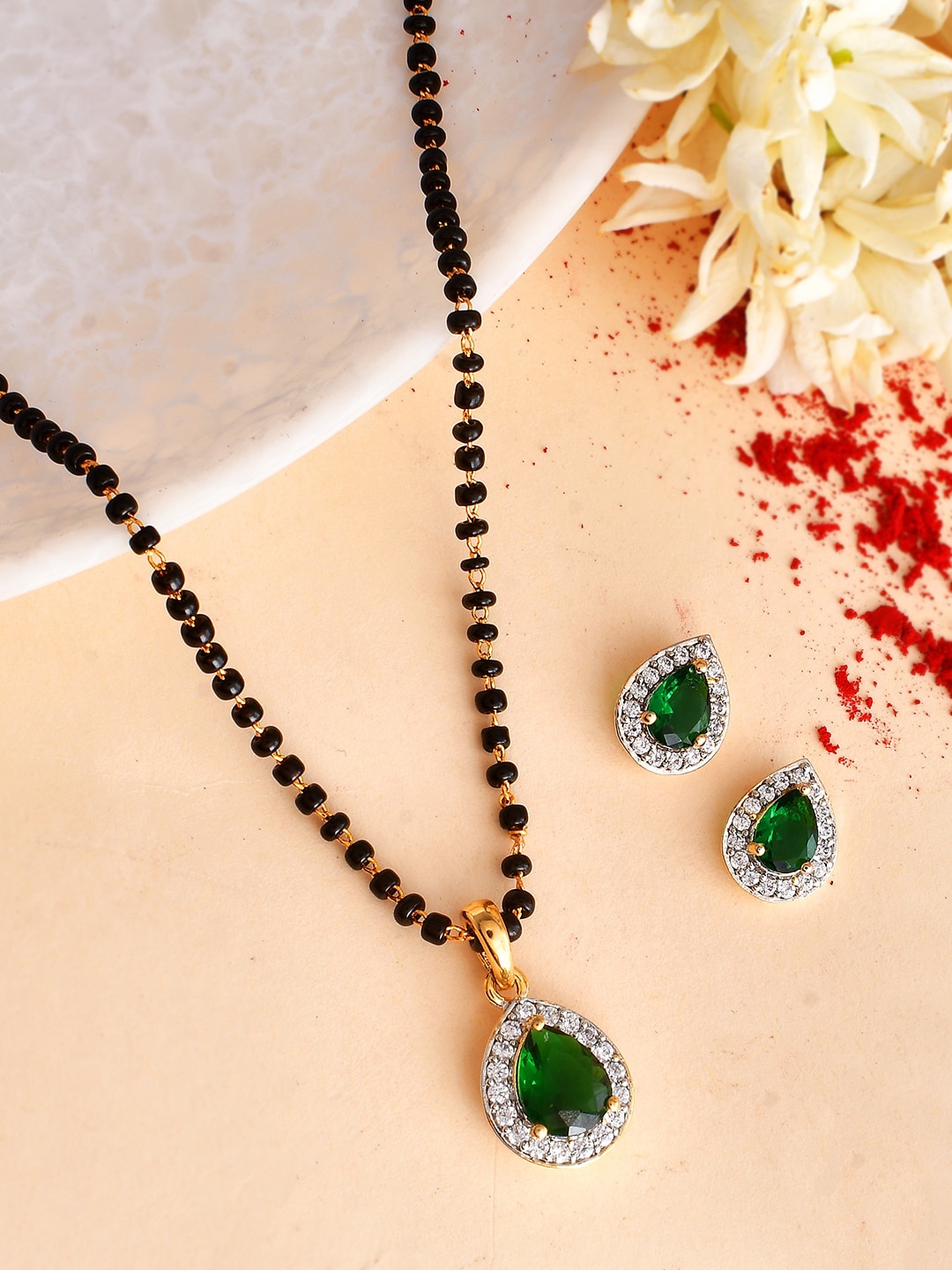 

Voylla Gold-Plated Green Teardrop Shaped Mangalsutra Set