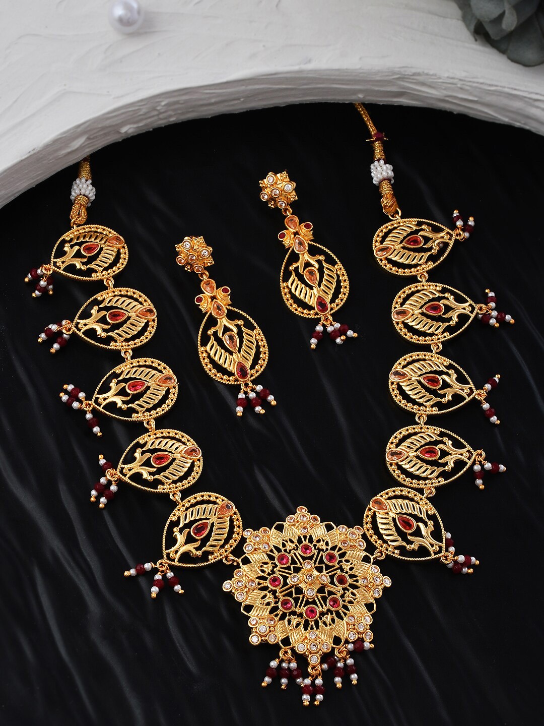 

Voylla Gold-Plated Jewellery Set
