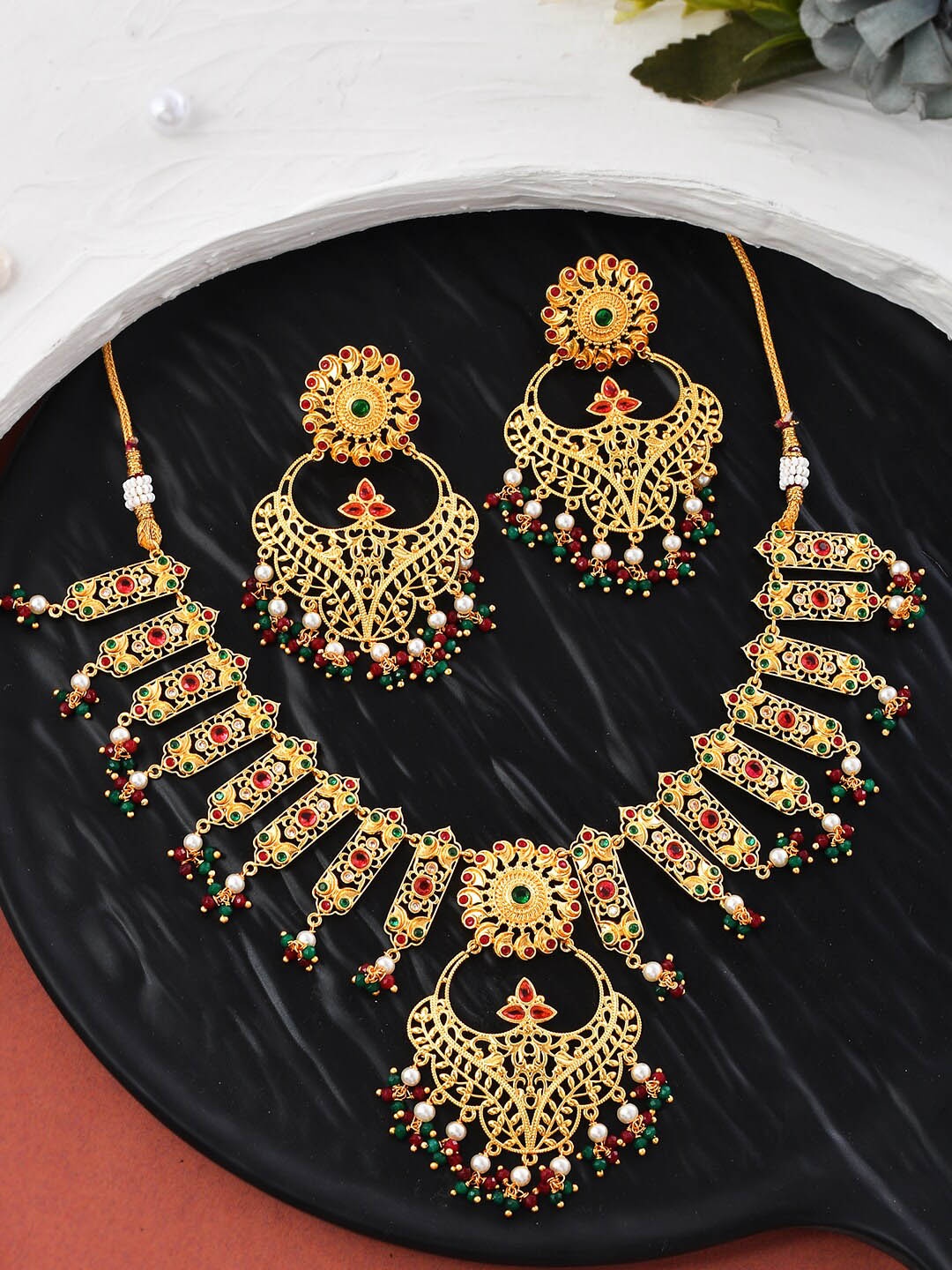 

Voylla Gold-Plated Jewellery Set