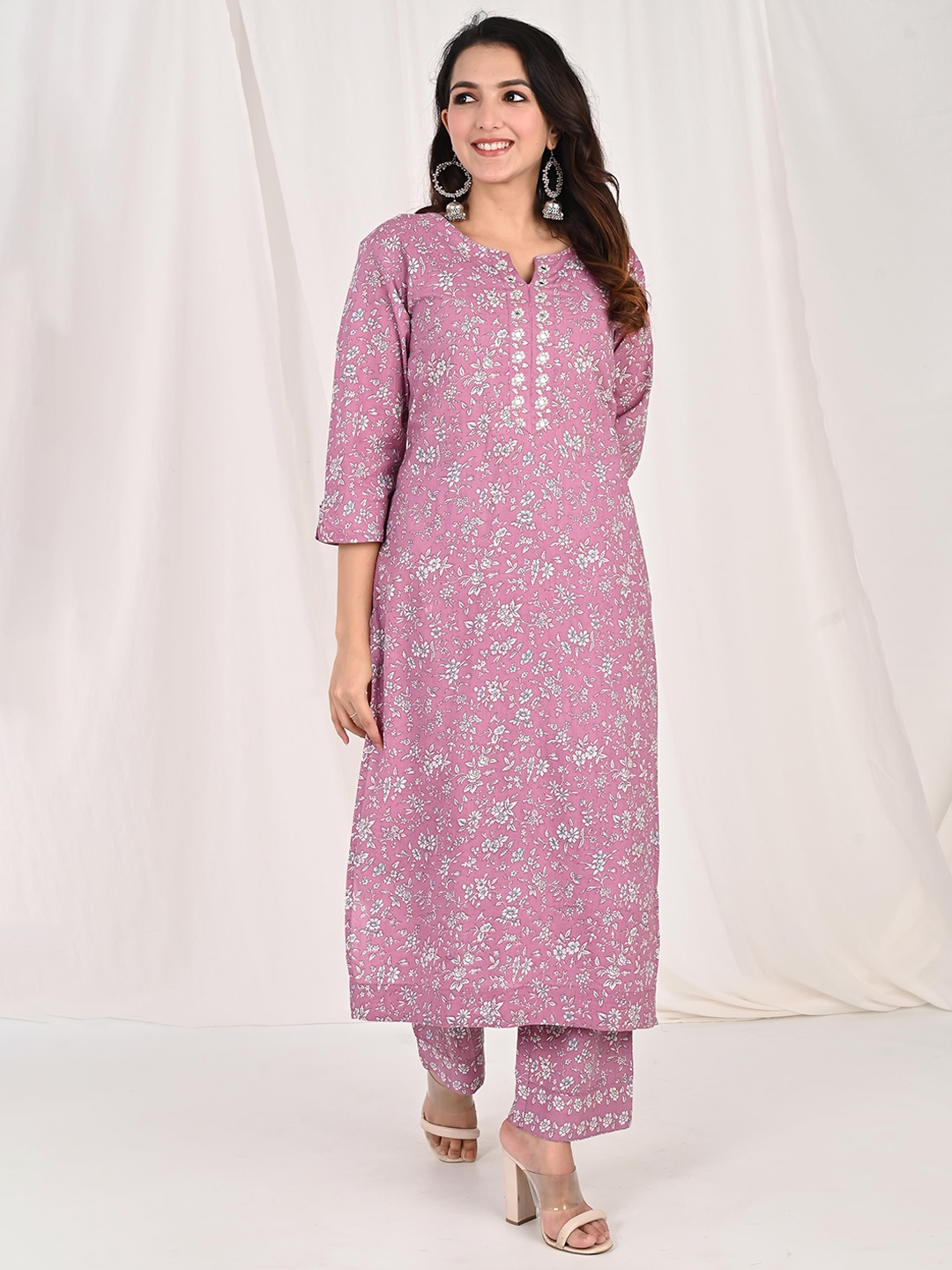 

Do Dhaage Floral Printed Regular Pure Cotton Kurta With Palazzos & Dupatta, Purple