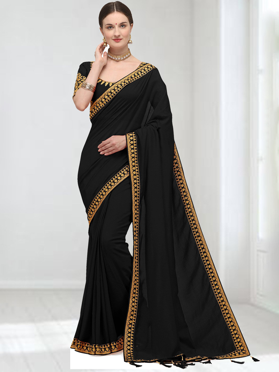 

N N ENTERPRISE Embroidered Saree, Black