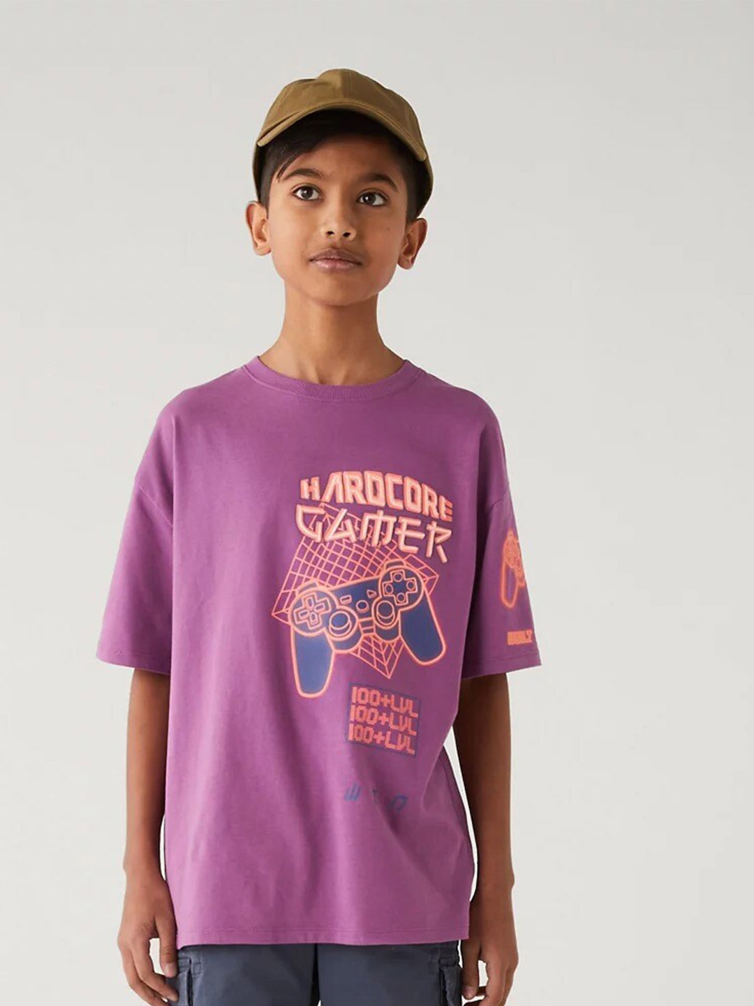 

Marks & Spencer Boys Typography Printed Drop Shoulder Sleeves T-Shirt, Purple