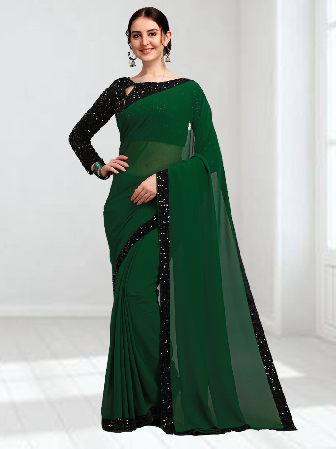 

N N ENTERPRISE Sequinned Bordered Saree, Green